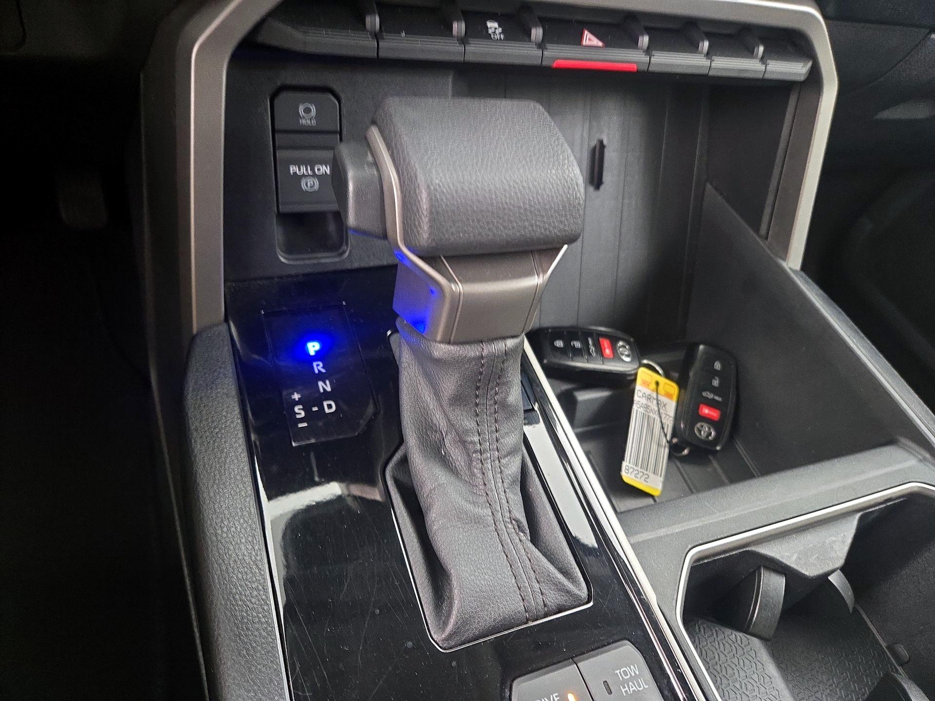 Thumbnail: 2022 Toyota Tundra - 17