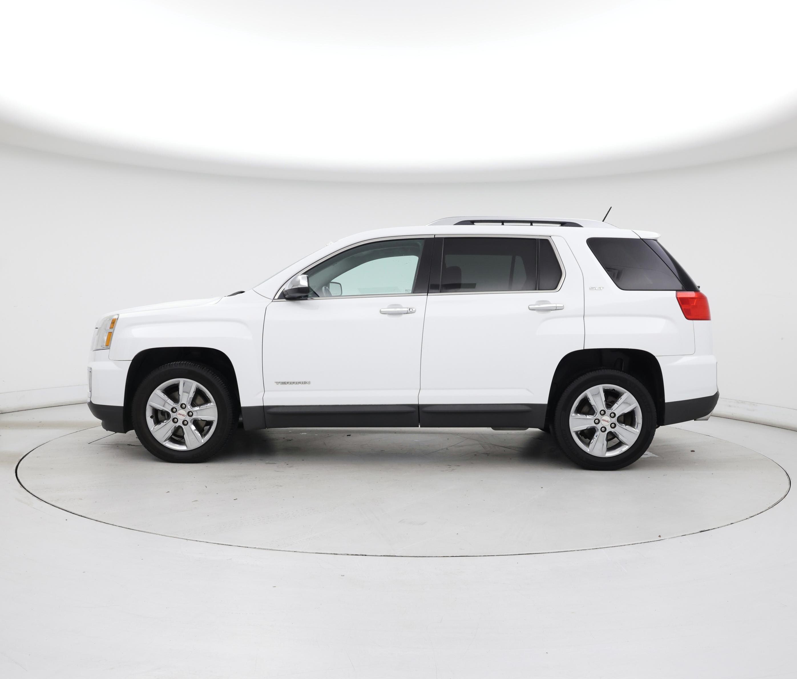 Thumbnail: 2017 GMC Terrain - 3