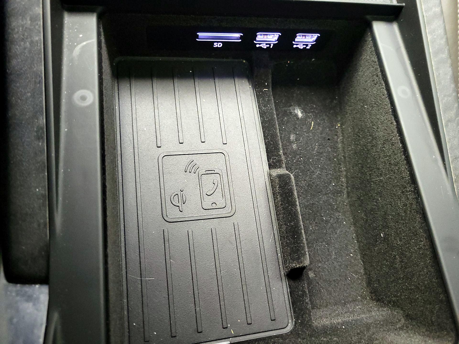 Thumbnail: 2019 Audi Q8 - 19