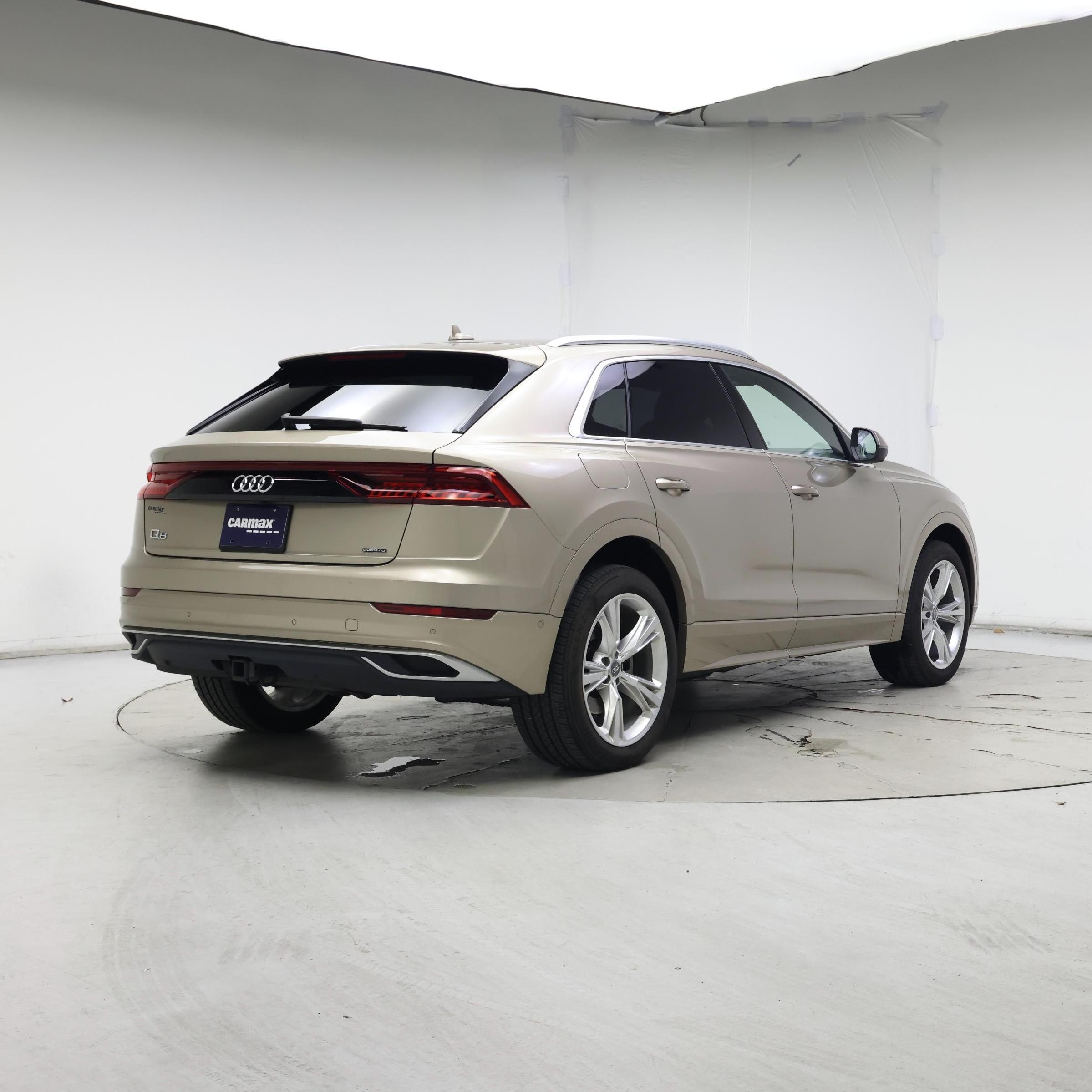 Thumbnail: 2019 Audi Q8 - 8