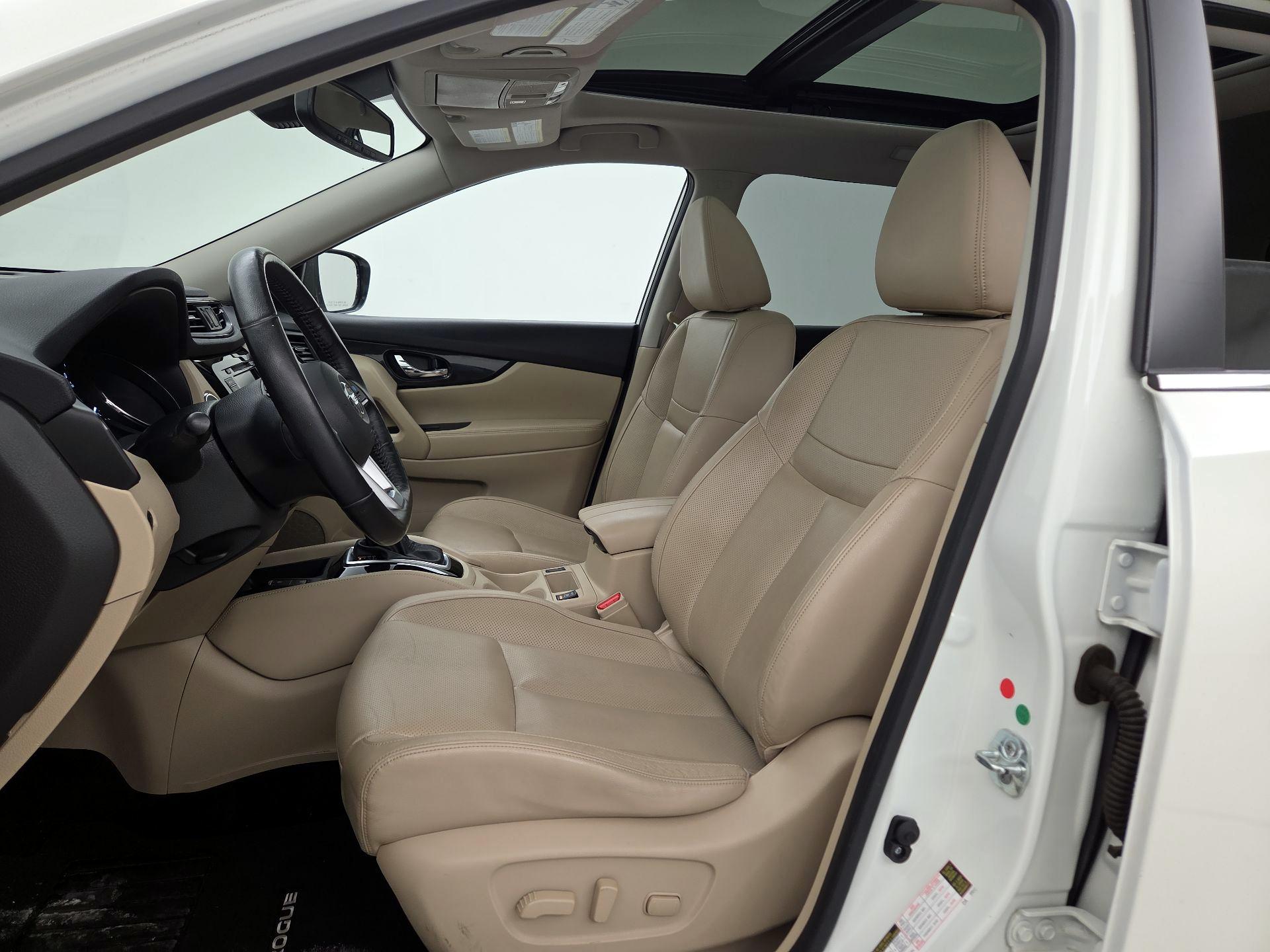 Thumbnail: 2018 Nissan Rogue - 11