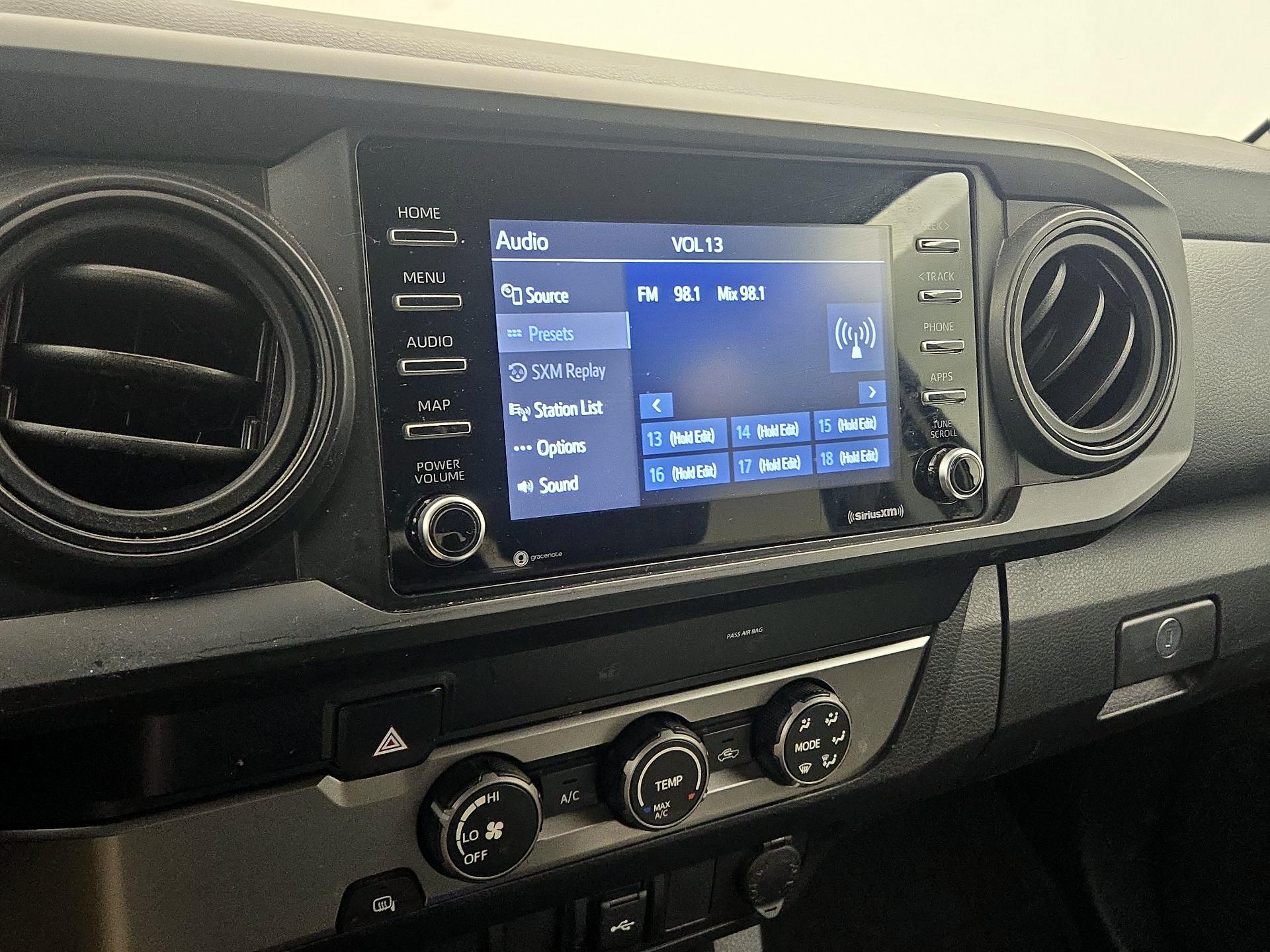 Thumbnail: 2022 Toyota Tacoma - 15