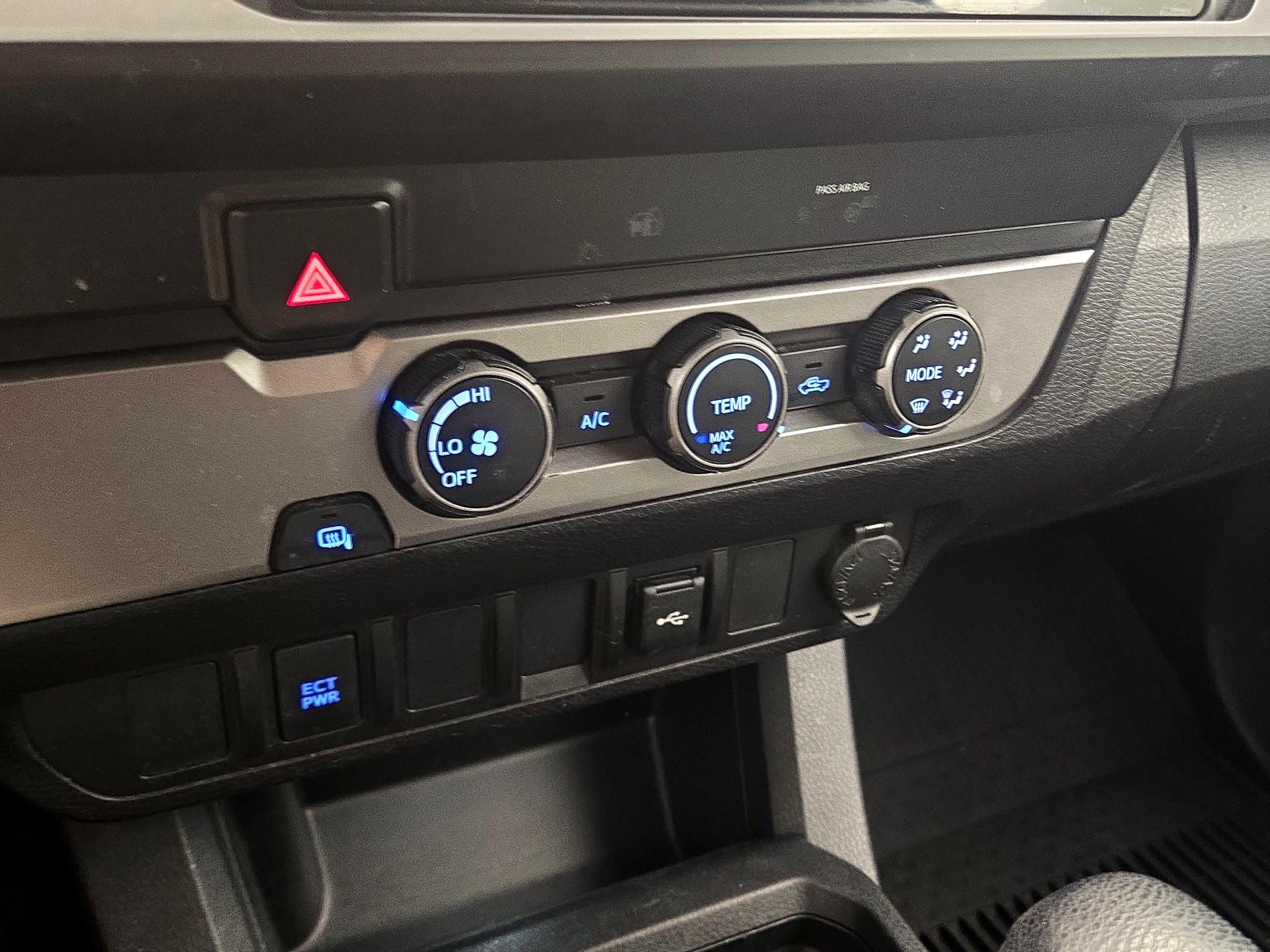 Thumbnail: 2022 Toyota Tacoma - 16