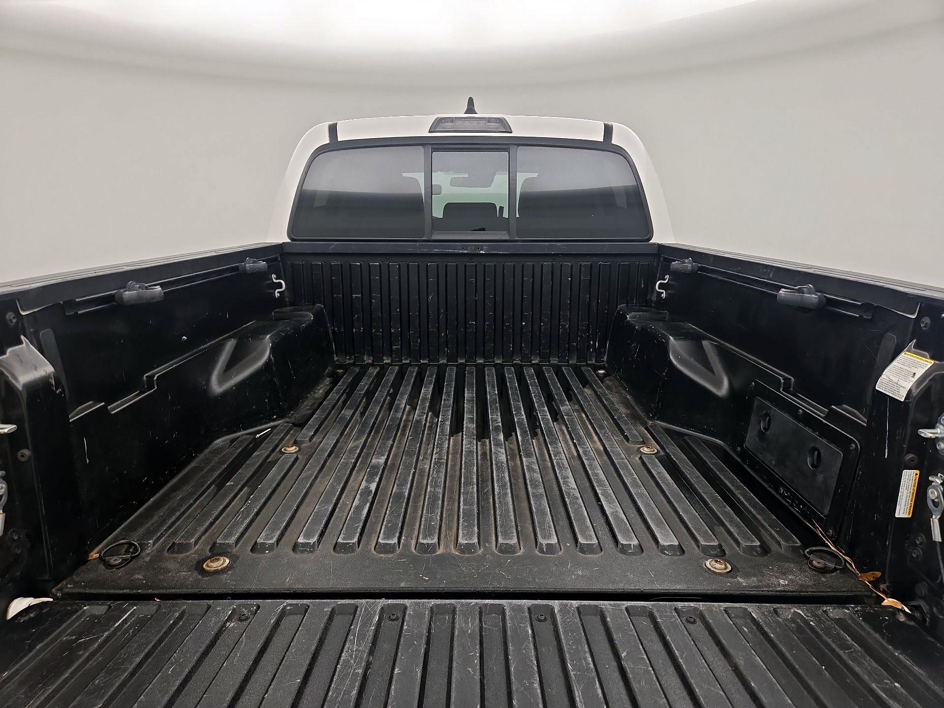 Thumbnail: 2022 Toyota Tacoma - 20