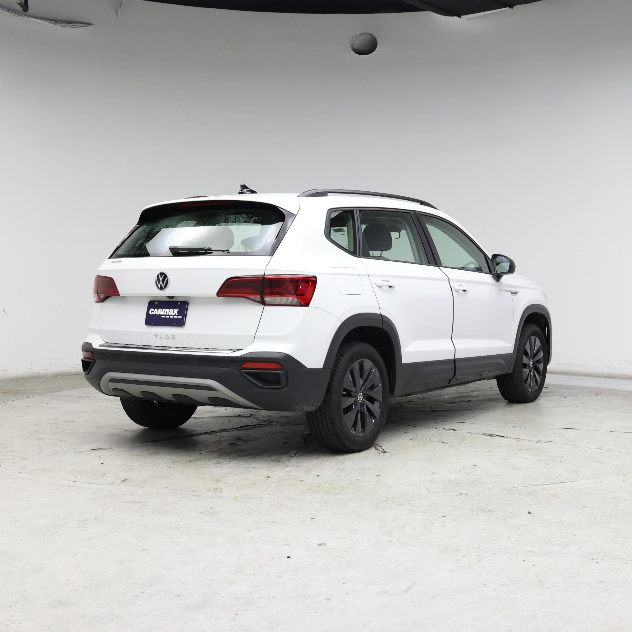 Thumbnail: 2024 Volkswagen Taos - 8