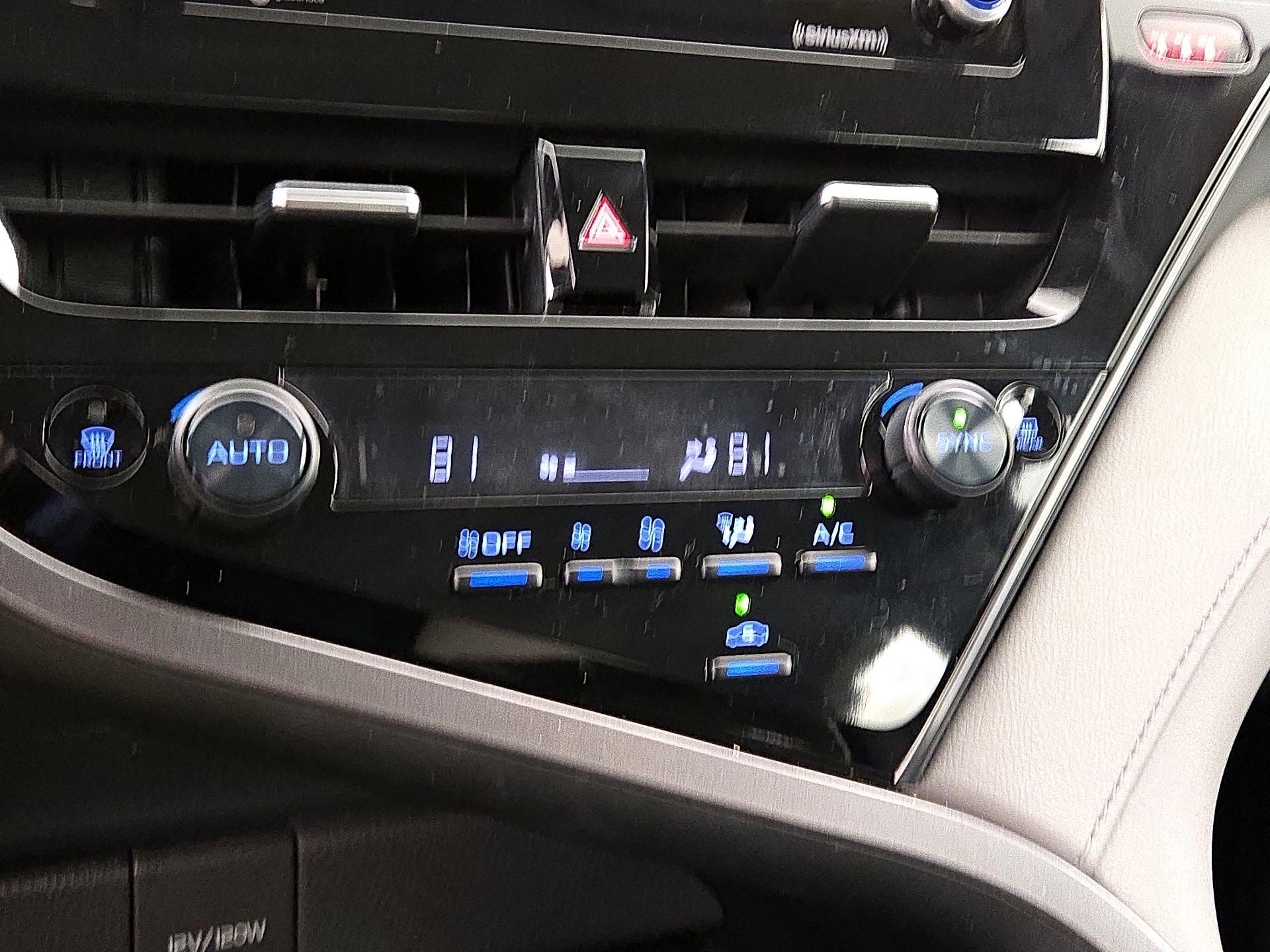 Thumbnail: 2023 Toyota Camry - 16