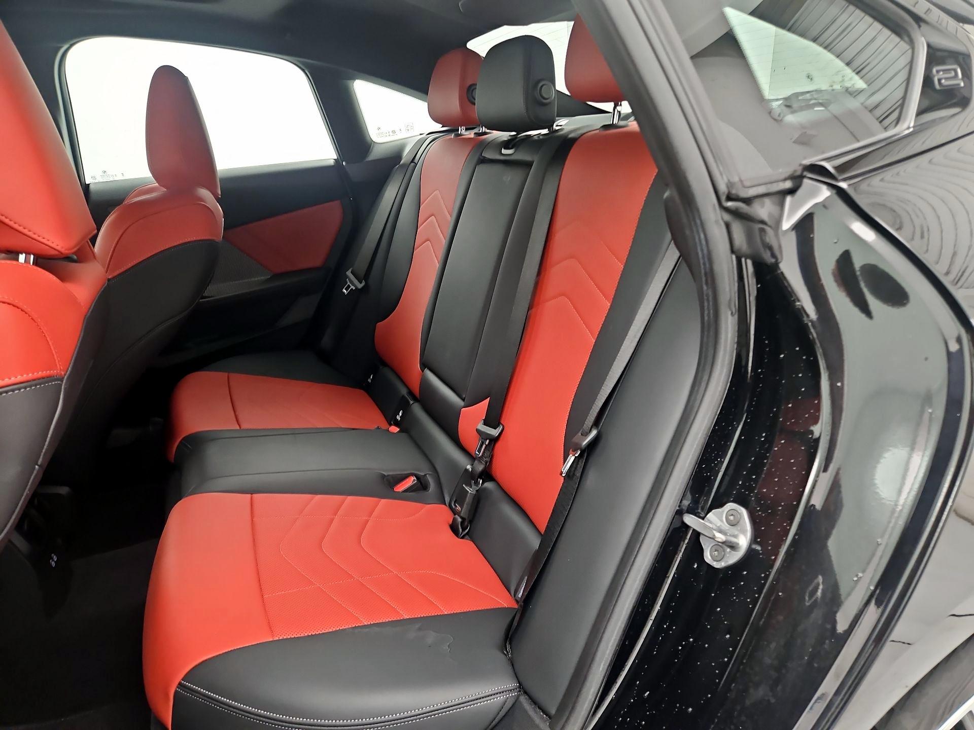 Thumbnail: 2025 BMW 2 Series - 19