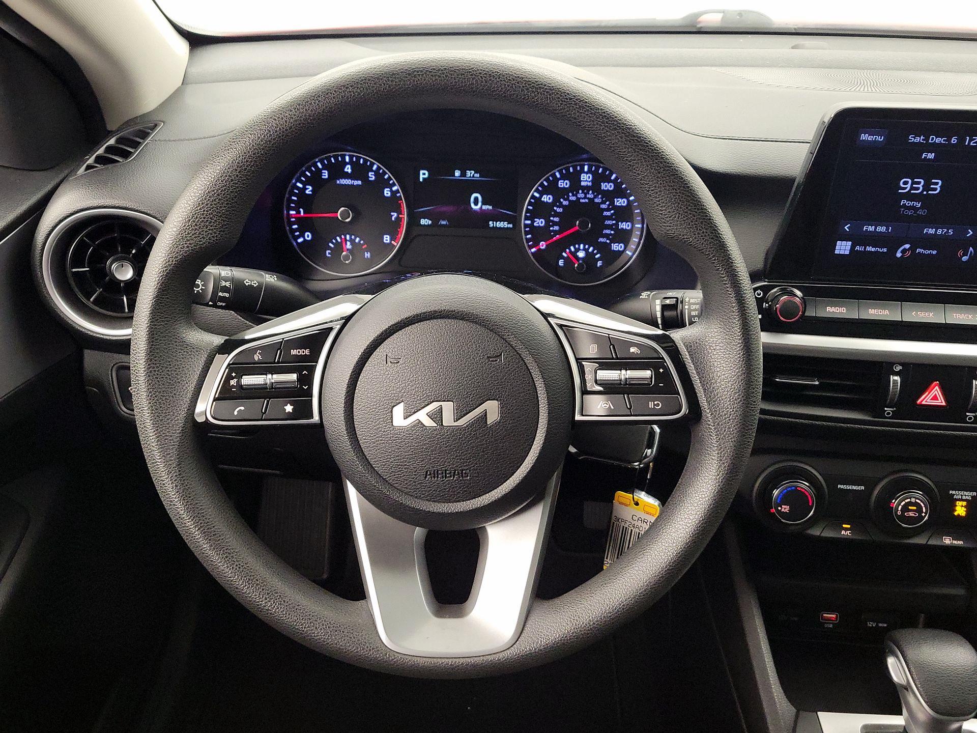 Thumbnail: 2022 Kia Forte - 10