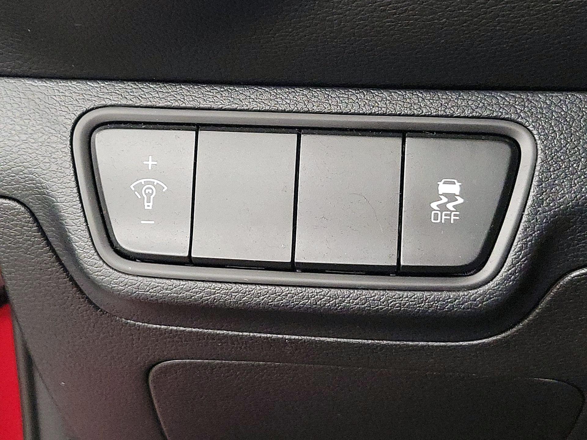 Thumbnail: 2022 Kia Forte - 13