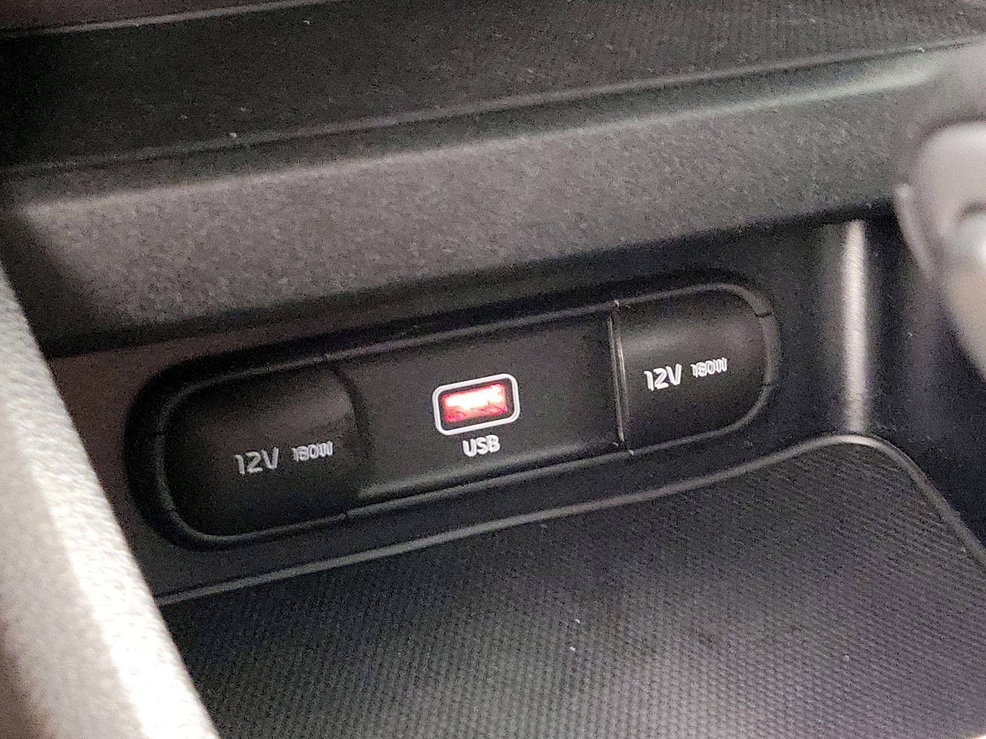 Thumbnail: 2022 Kia Forte - 18