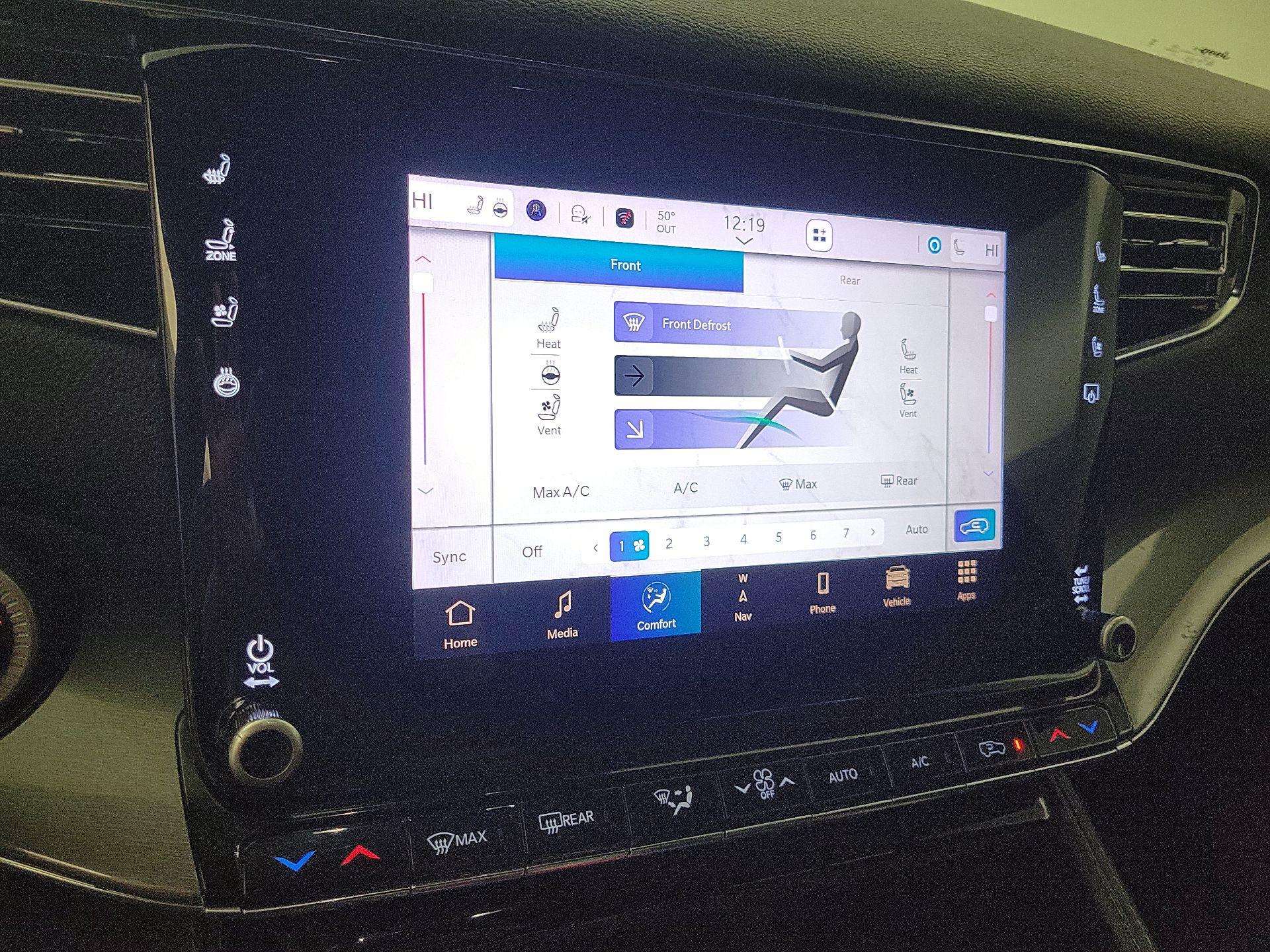 Thumbnail: 2022 Jeep Wagoneer - 17