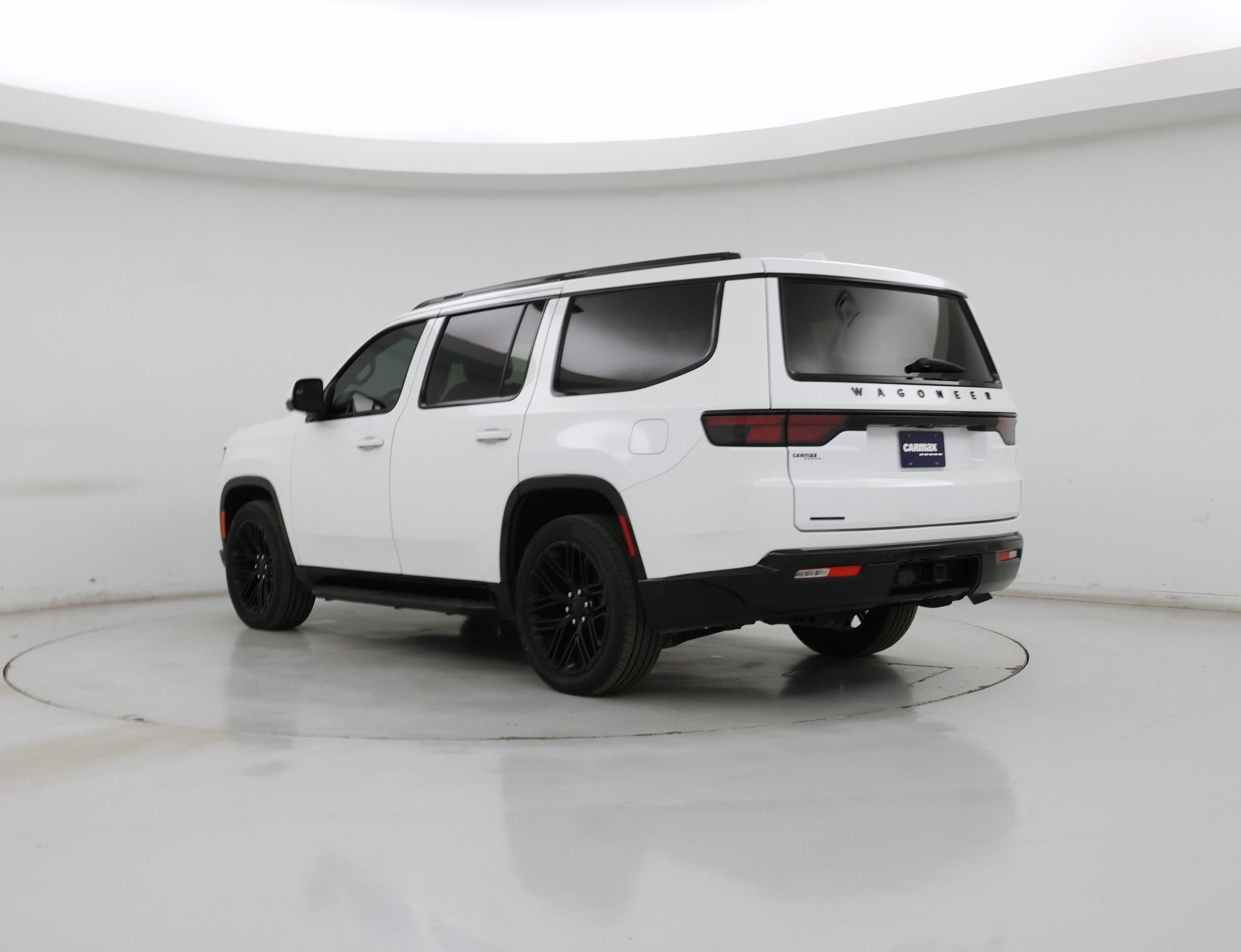 Thumbnail: 2022 Jeep Wagoneer - 2