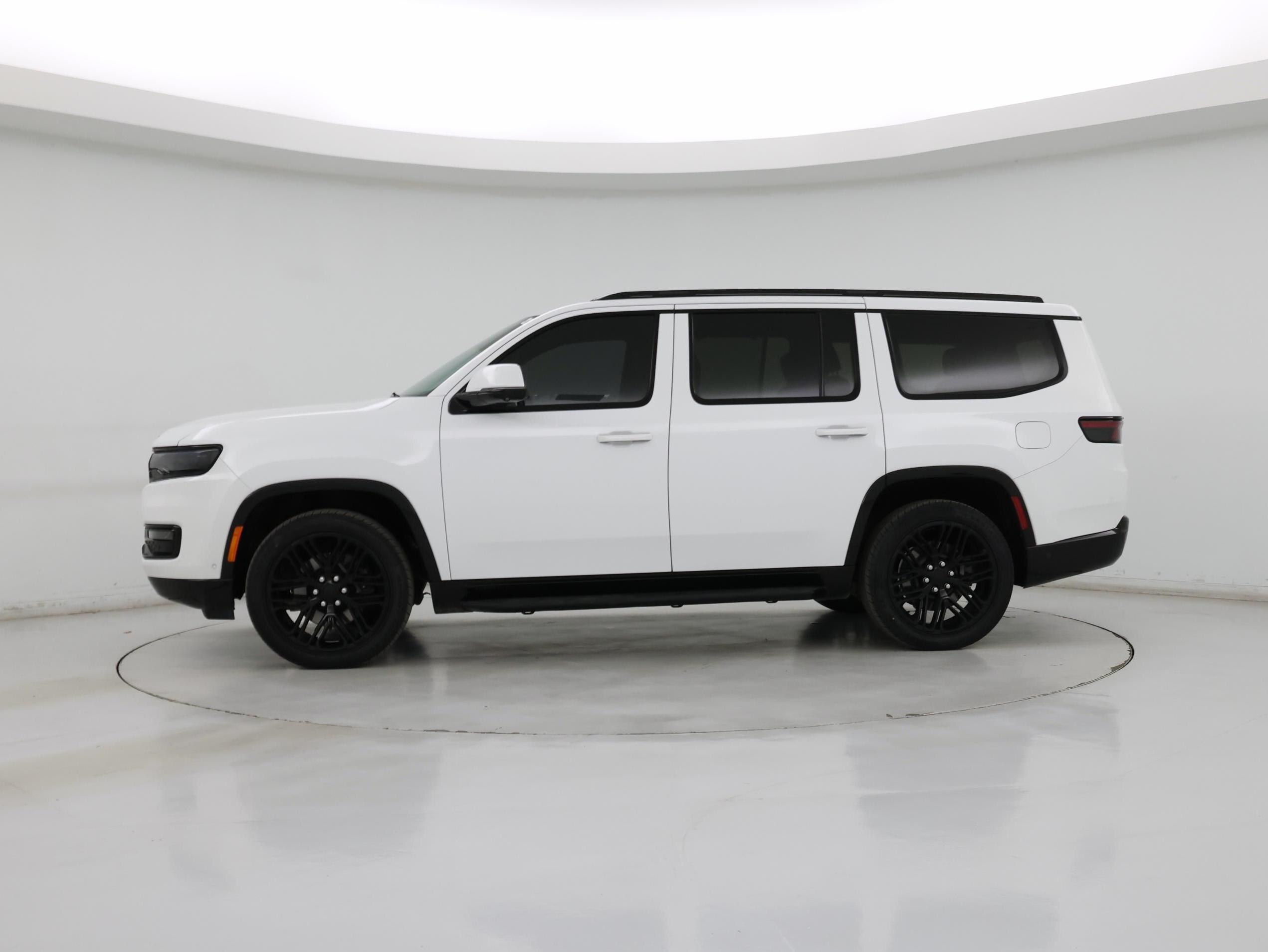 Thumbnail: 2022 Jeep Wagoneer - 3