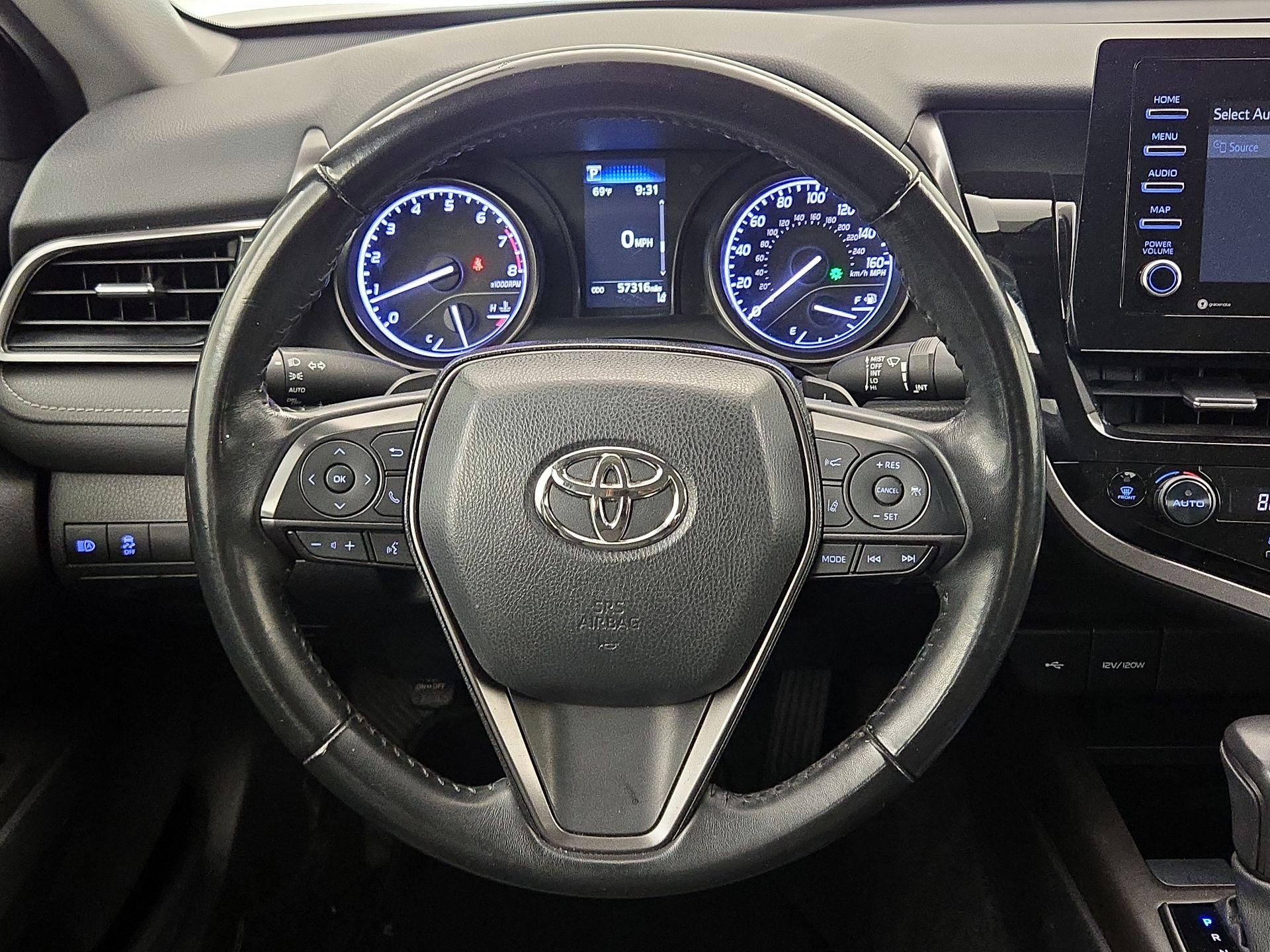 Thumbnail: 2022 Toyota Camry - 10