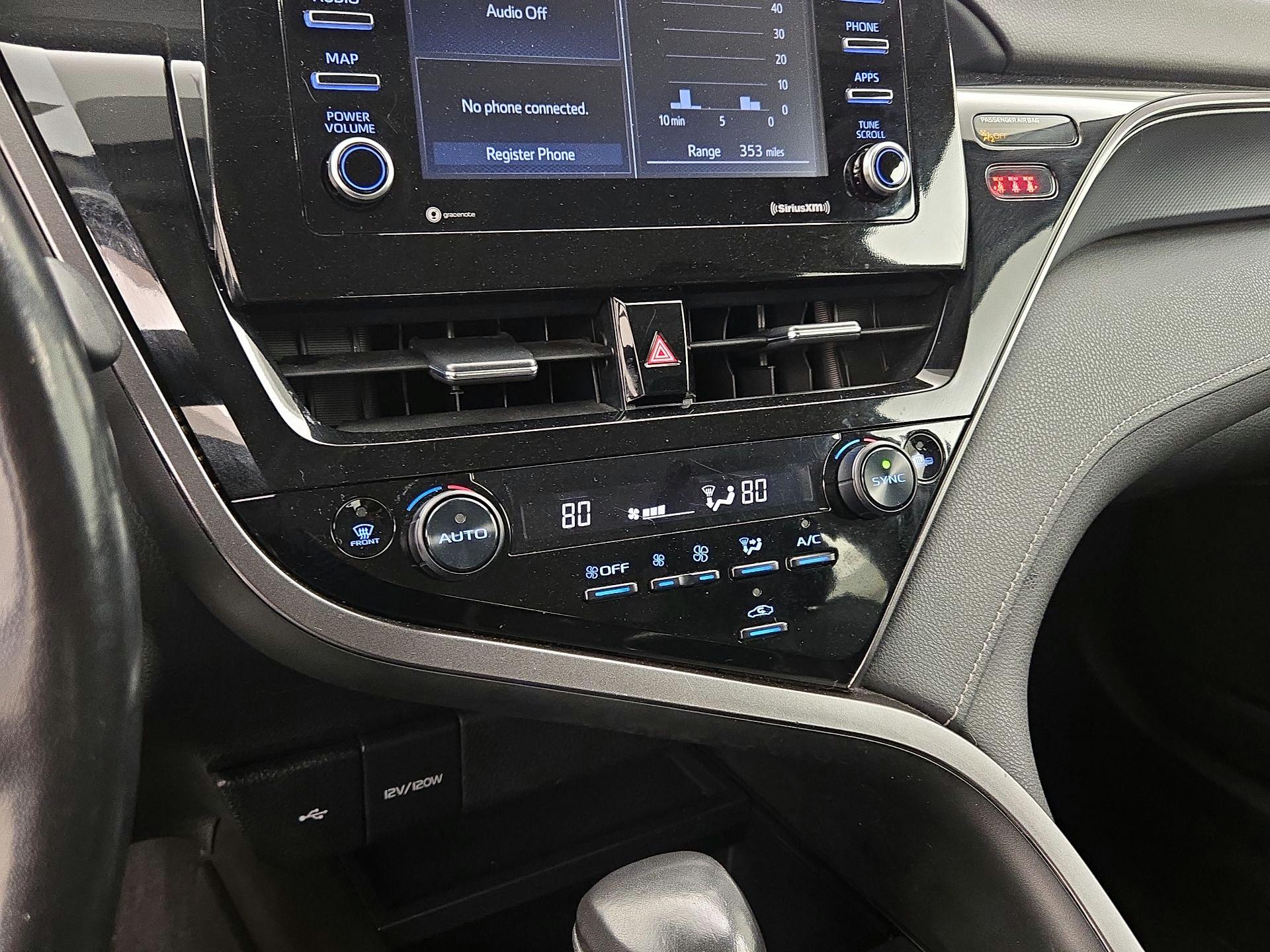 Thumbnail: 2022 Toyota Camry - 16