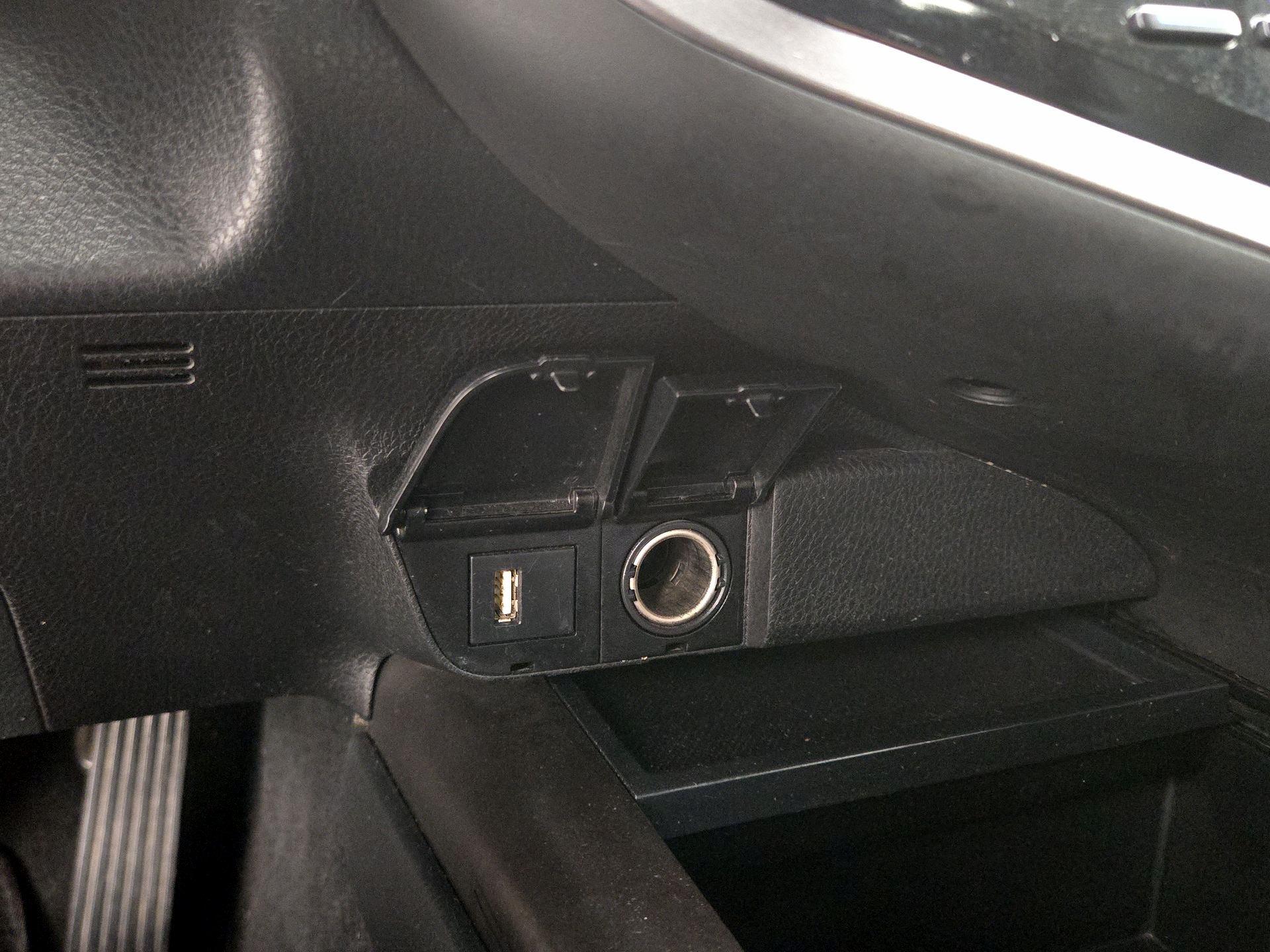 Thumbnail: 2022 Toyota Camry - 18