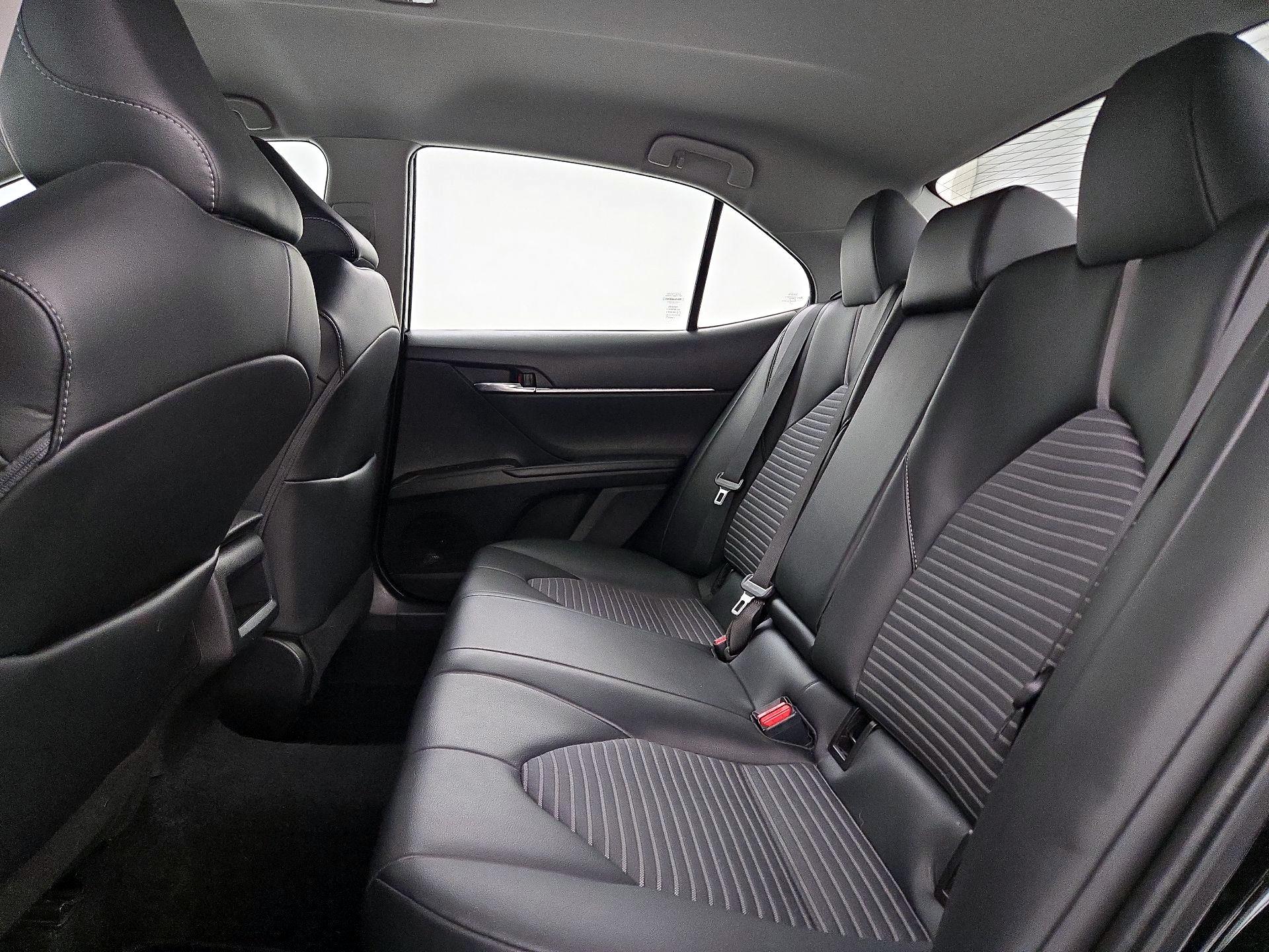 Thumbnail: 2022 Toyota Camry - 19