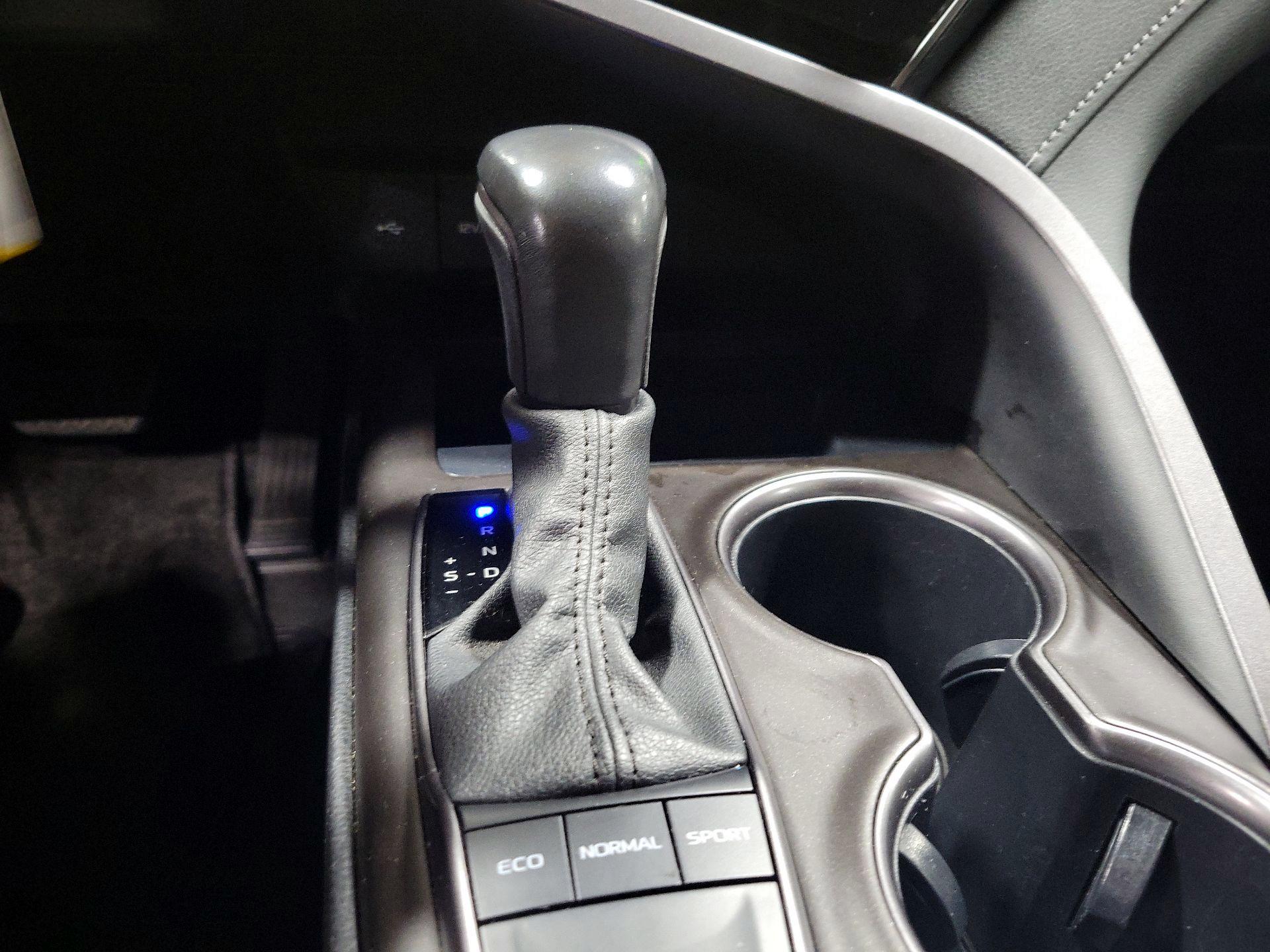 Thumbnail: 2023 Toyota Camry - 17