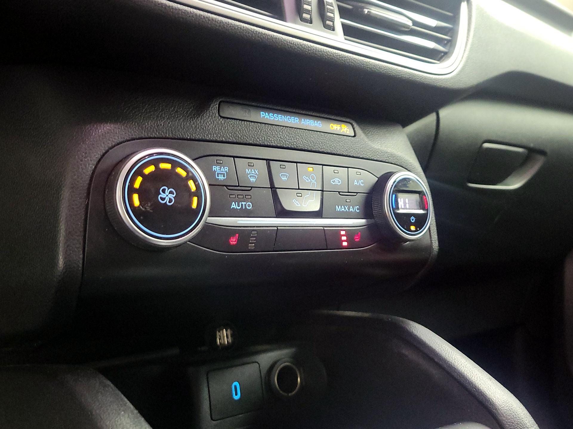 Thumbnail: 2020 Ford Escape - 16