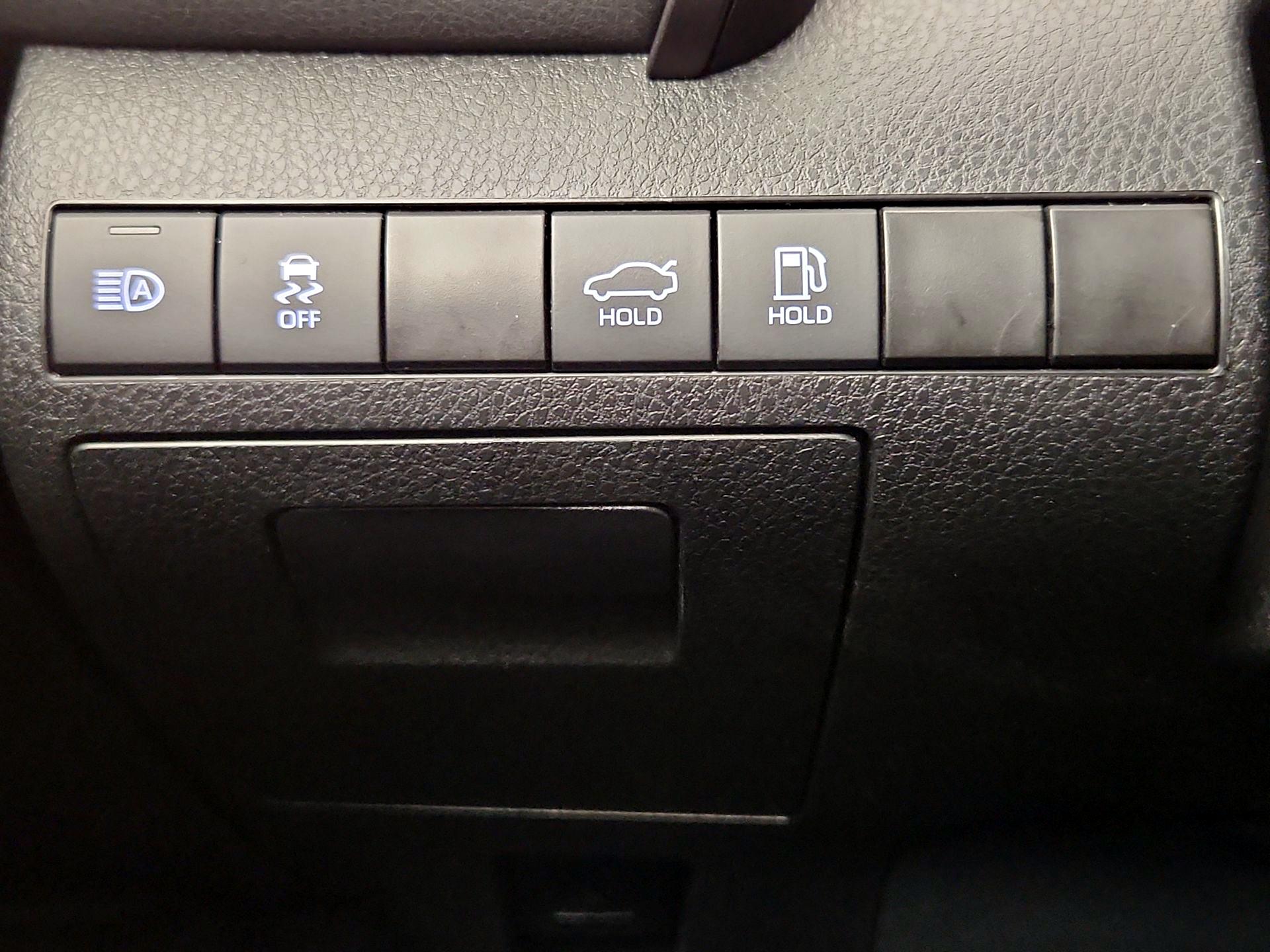 Thumbnail: 2023 Toyota Camry - 13