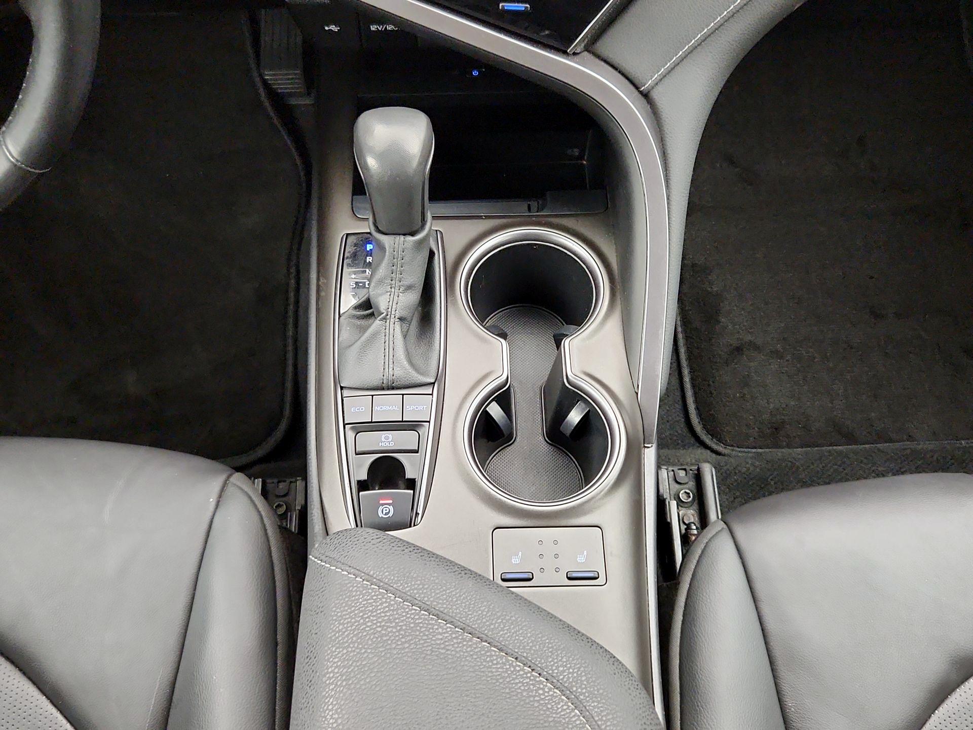 Thumbnail: 2023 Toyota Camry - 17