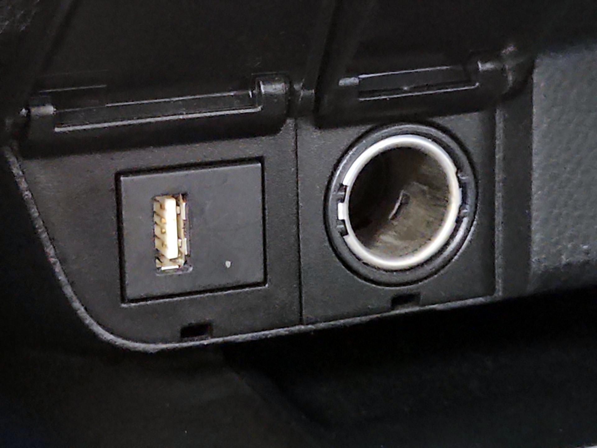 Thumbnail: 2023 Toyota Camry - 18