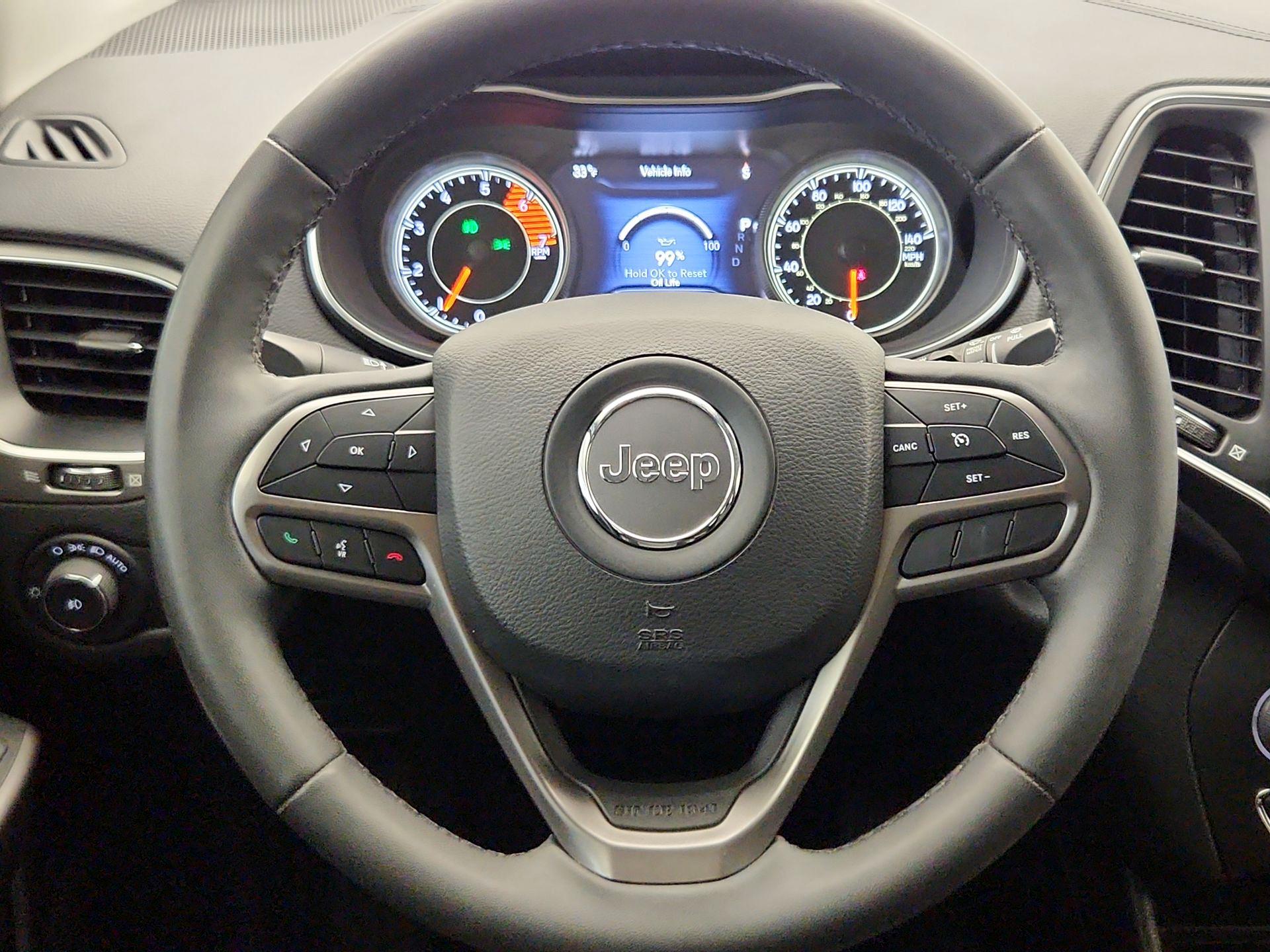 Thumbnail: 2022 Jeep Cherokee - 10