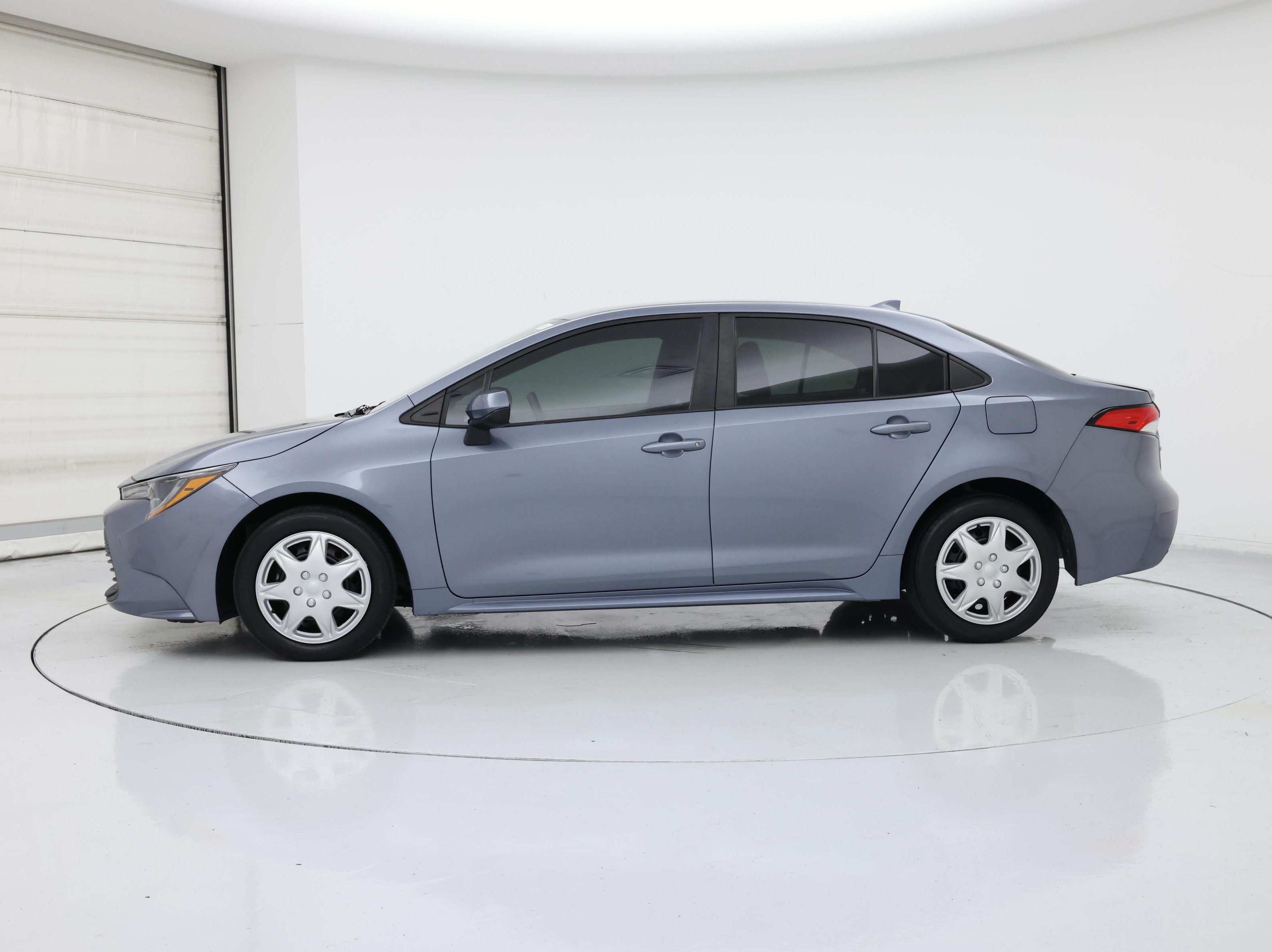 Thumbnail: 2023 Toyota Corolla - 3