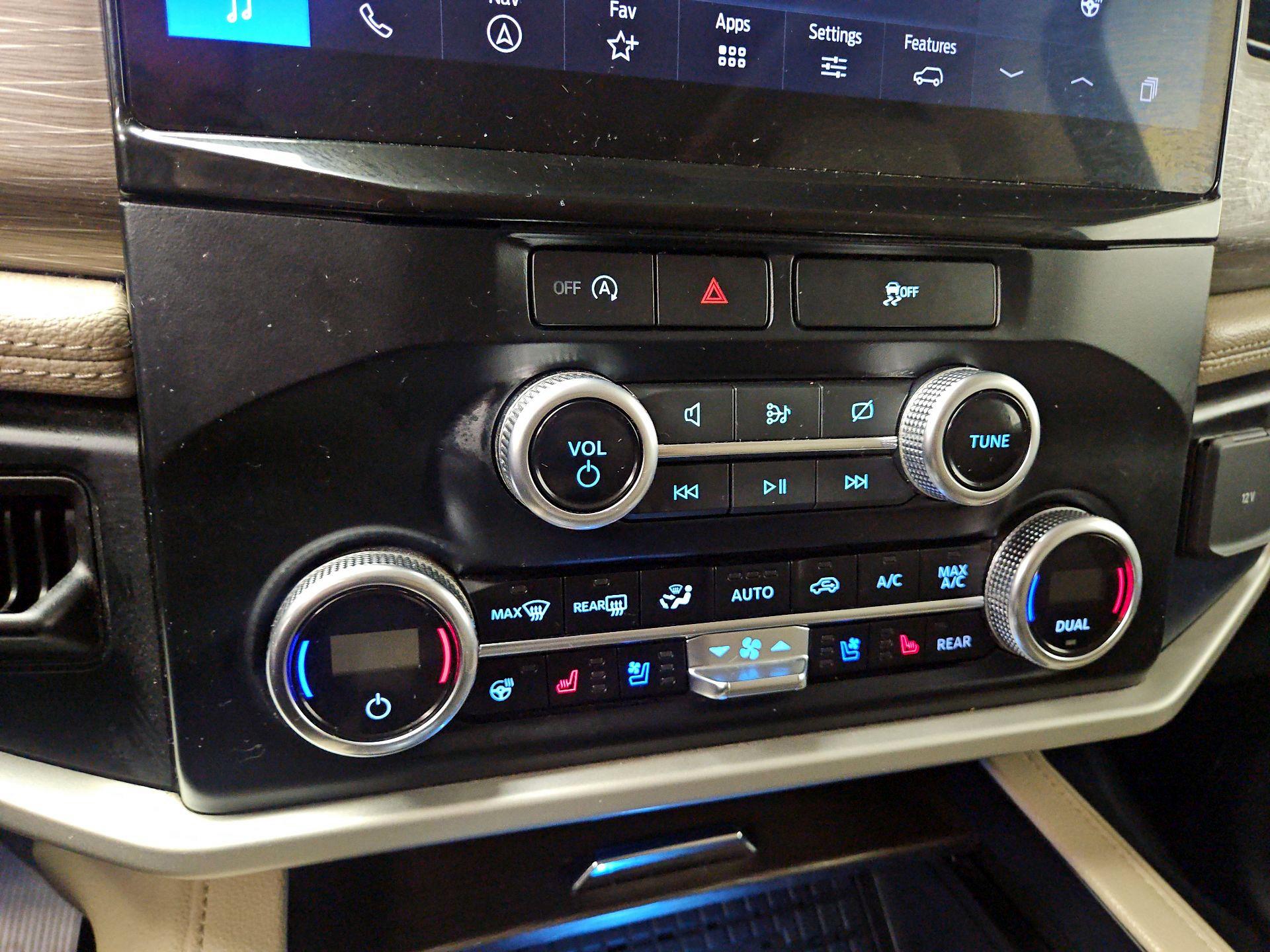 Thumbnail: 2024 Ford Expedition MAX - 17