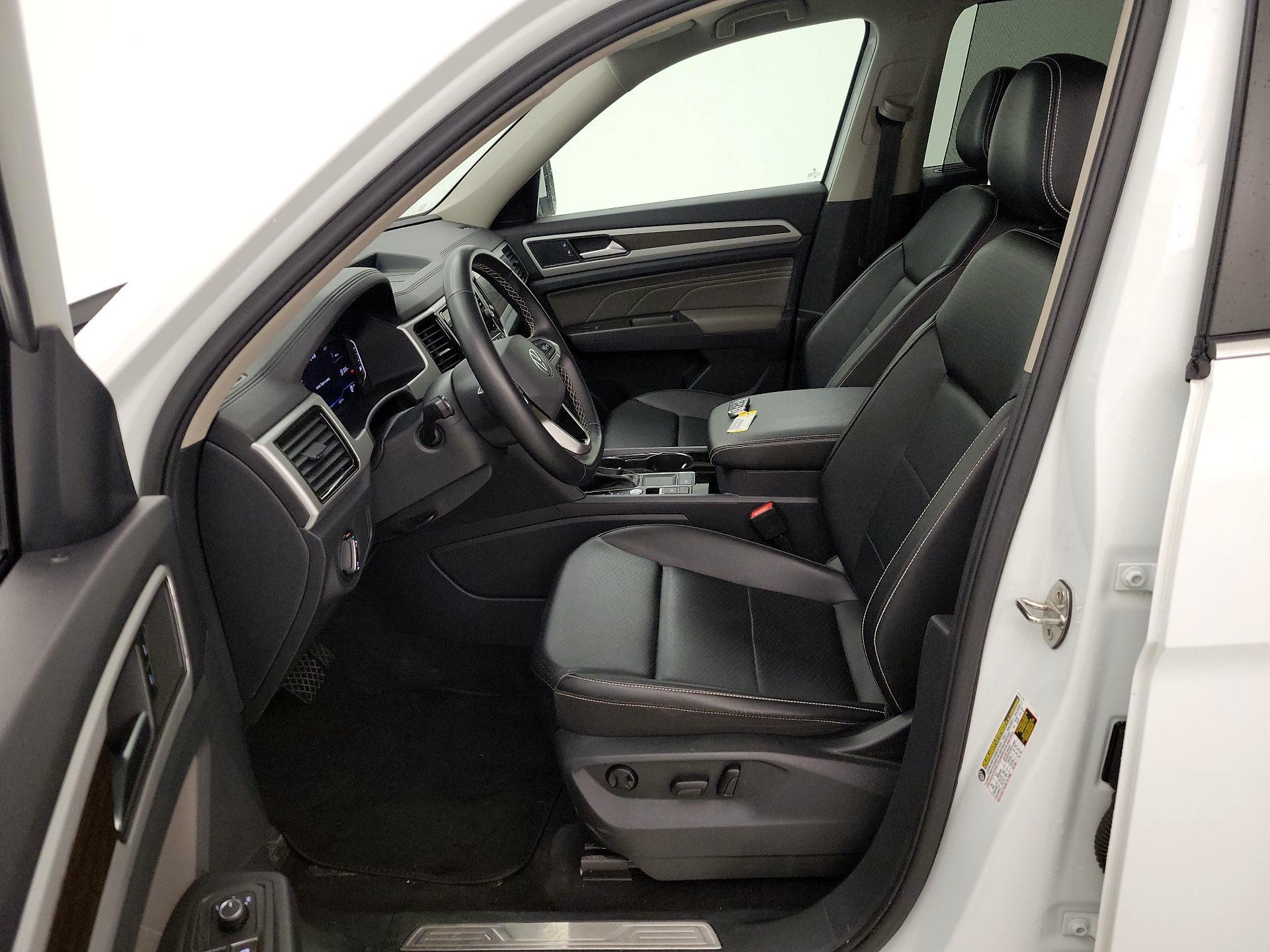 Thumbnail: 2022 Volkswagen Atlas - 11