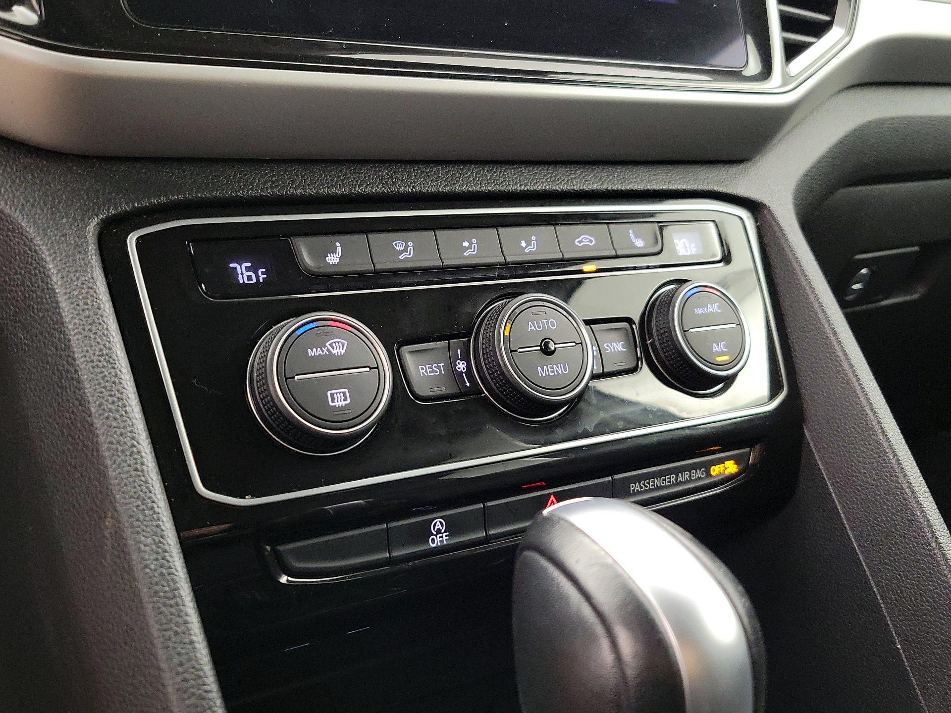 Thumbnail: 2022 Volkswagen Atlas - 16