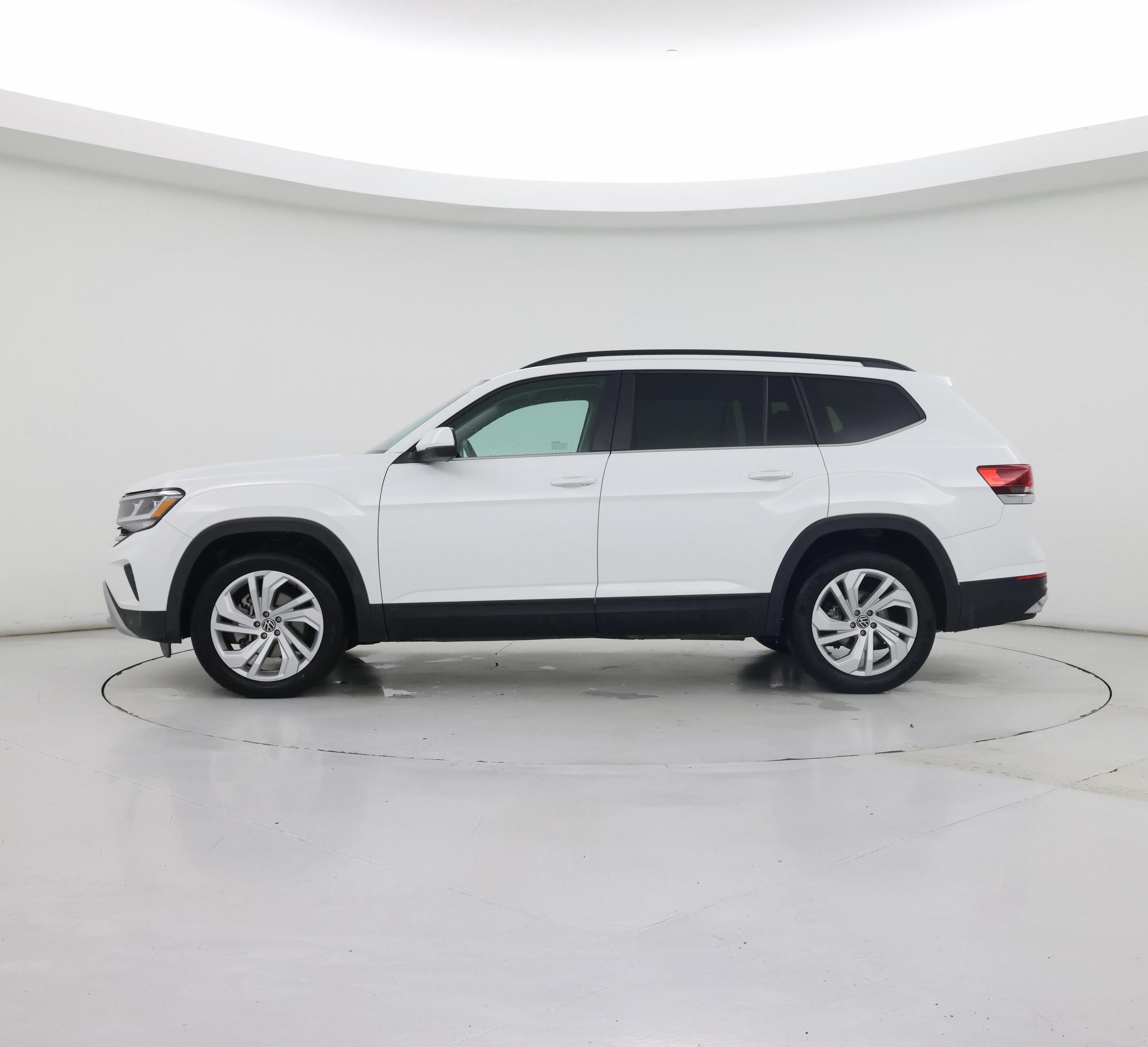 Thumbnail: 2022 Volkswagen Atlas - 3