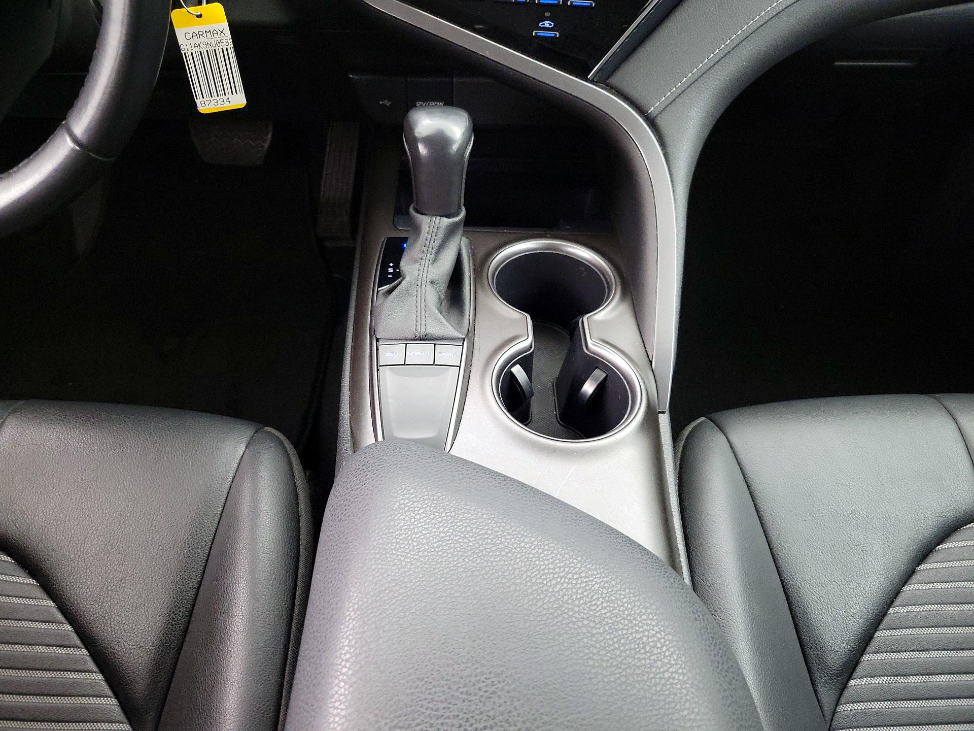 Thumbnail: 2022 Toyota Camry - 17