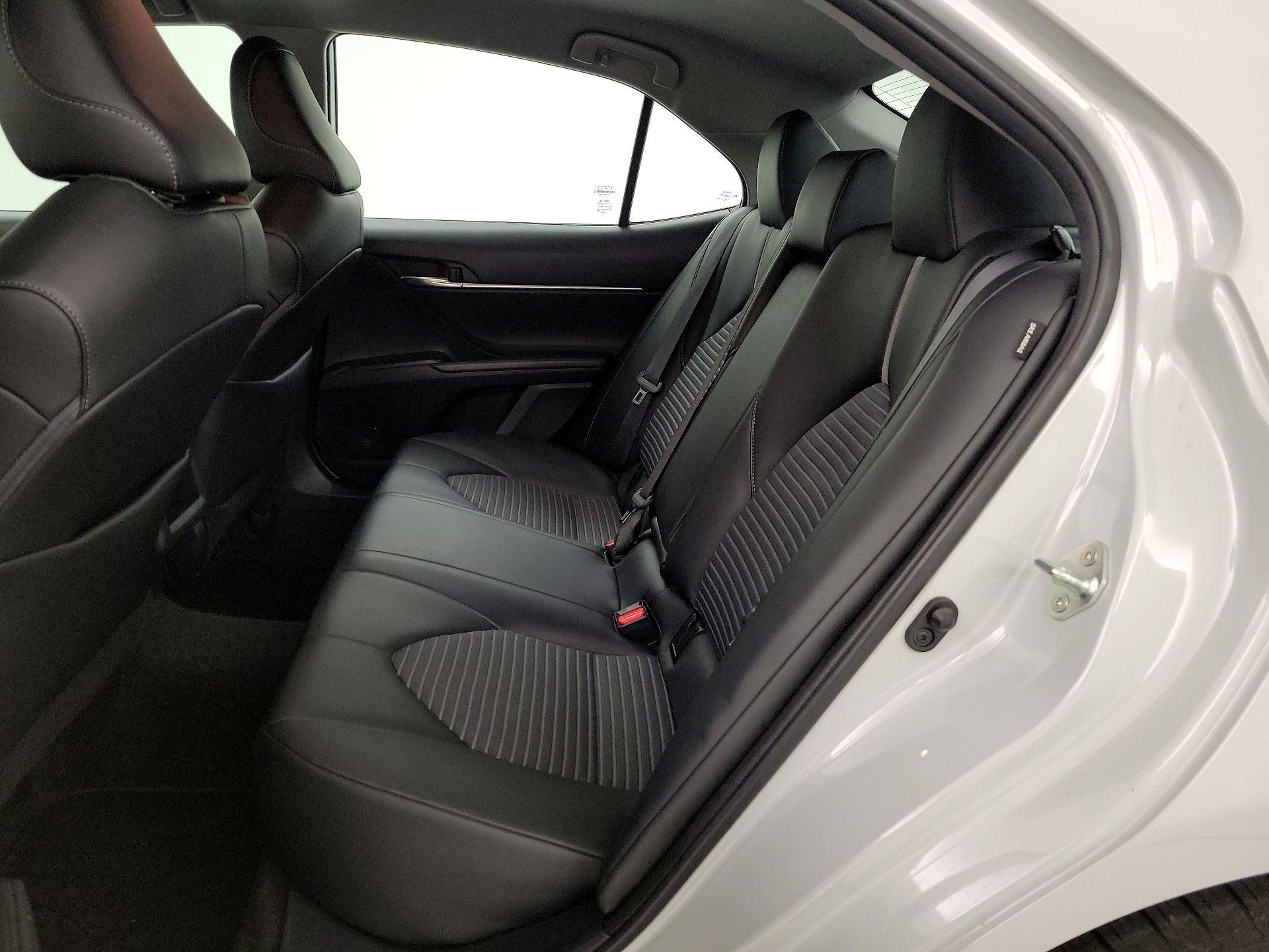 Thumbnail: 2022 Toyota Camry - 18