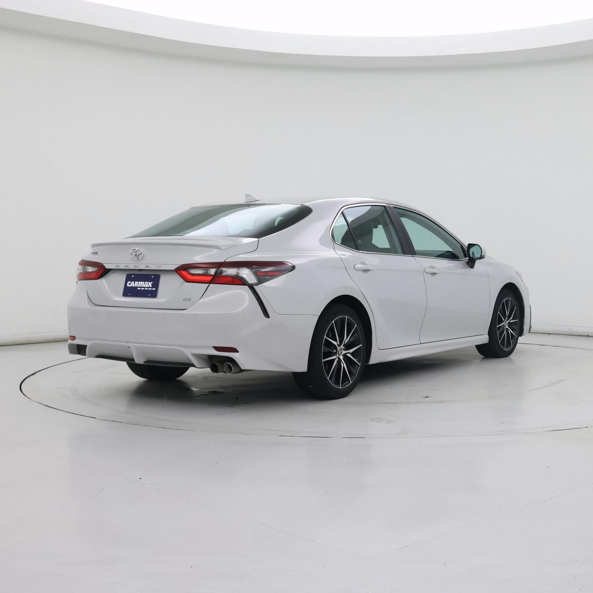 Thumbnail: 2022 Toyota Camry - 8