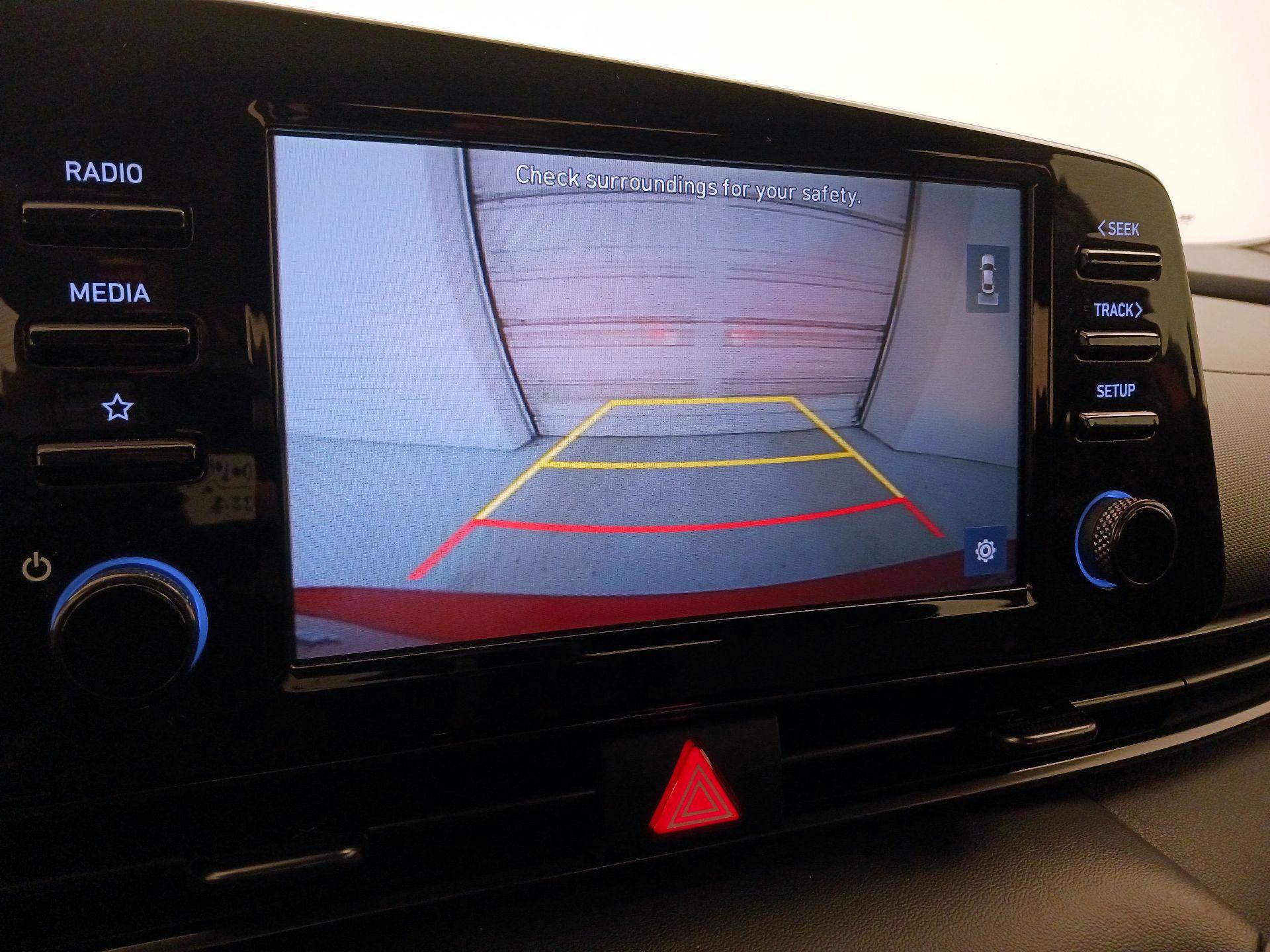 Thumbnail: 2022 Hyundai Elantra - 14