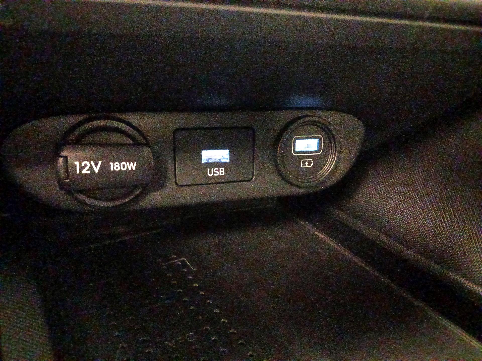 Thumbnail: 2022 Hyundai Elantra - 18