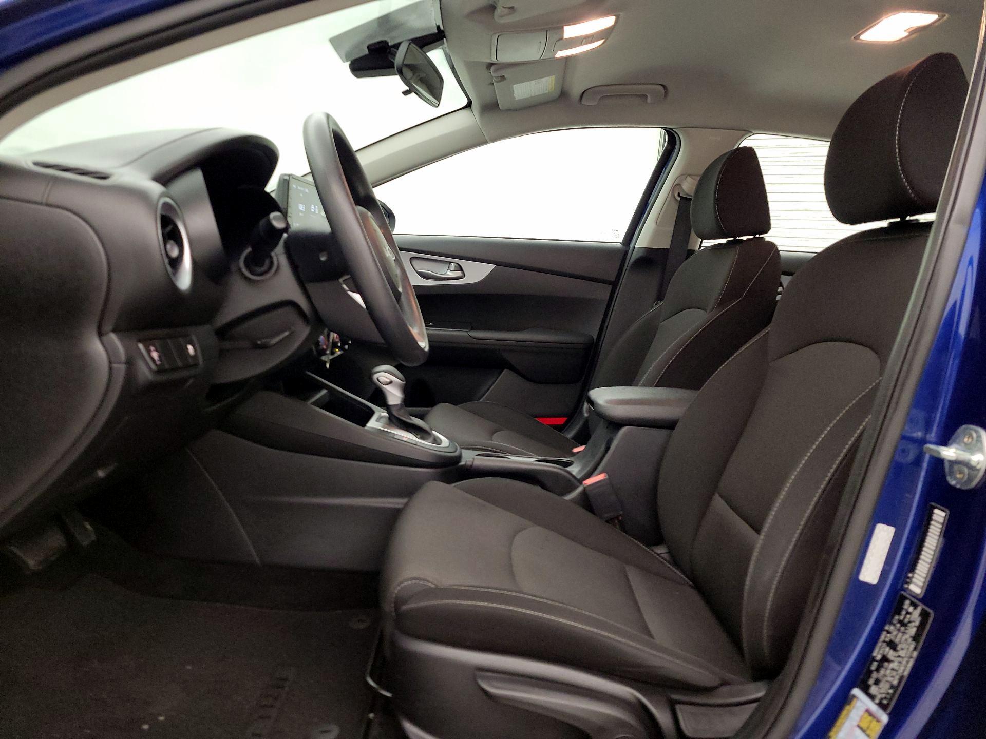 Thumbnail: 2023 Kia Forte - 11