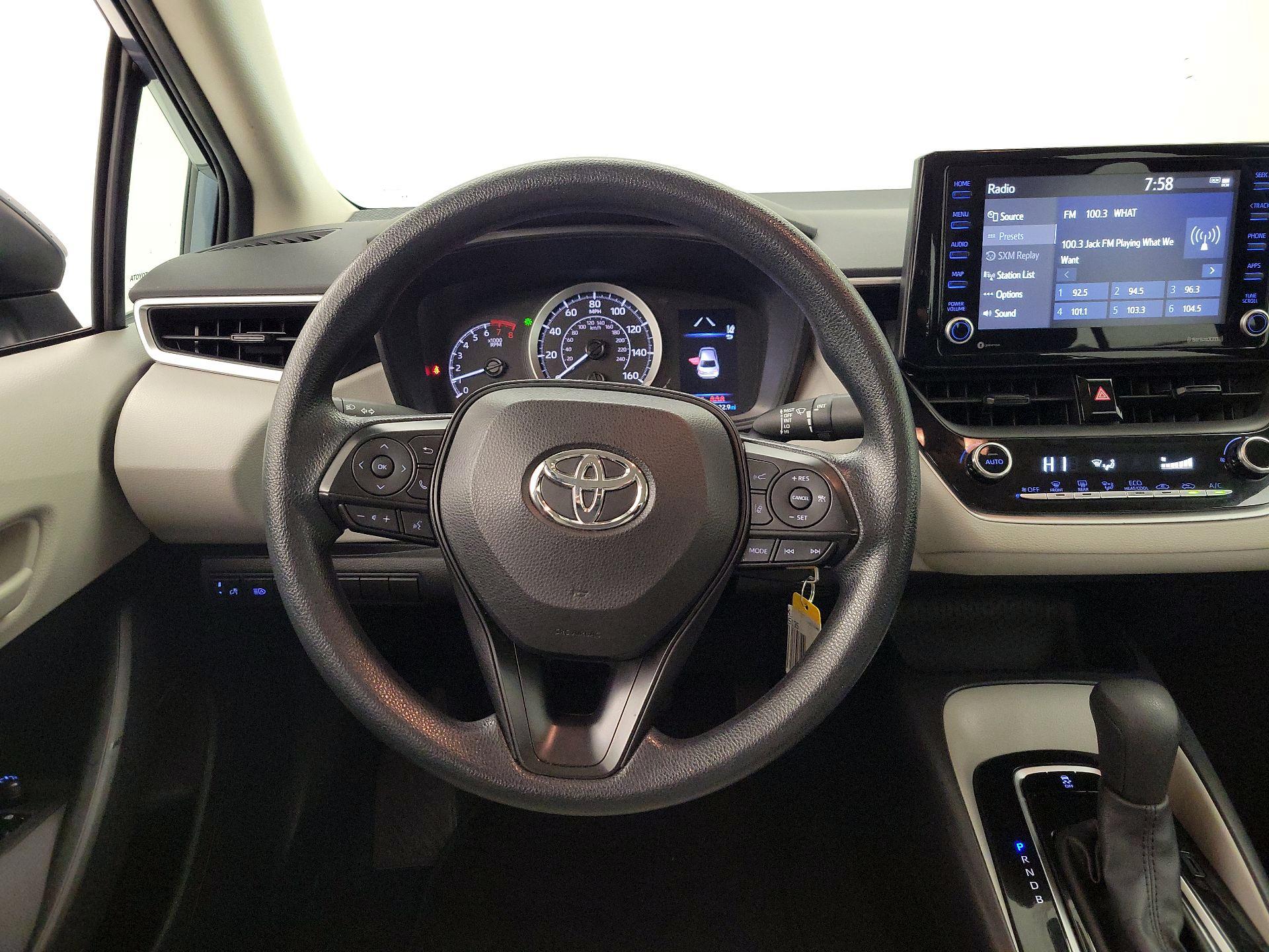 Thumbnail: 2022 Toyota Corolla - 10