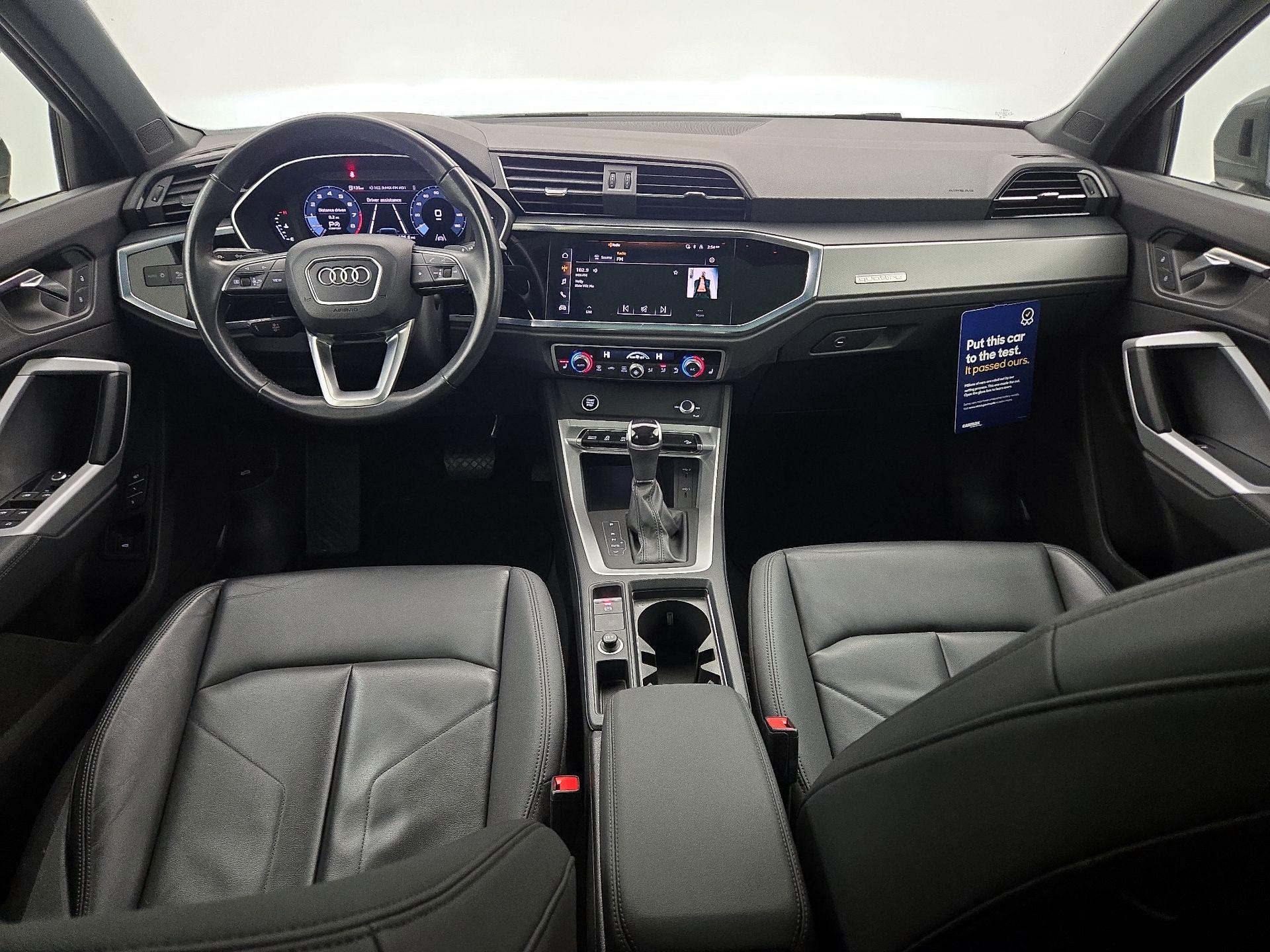 Thumbnail: 2023 Audi Q3 - 9