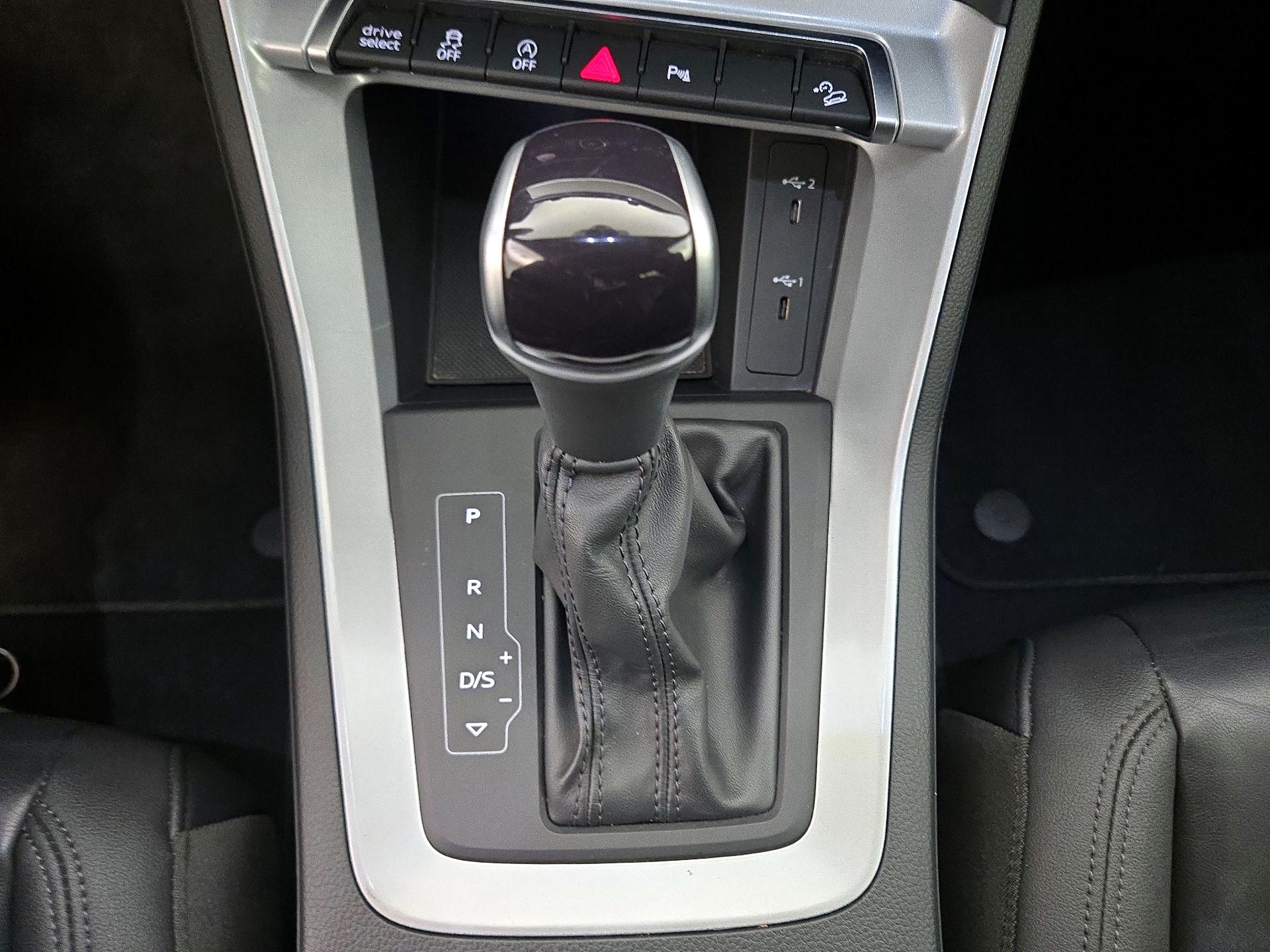 Thumbnail: 2023 Audi Q3 - 17