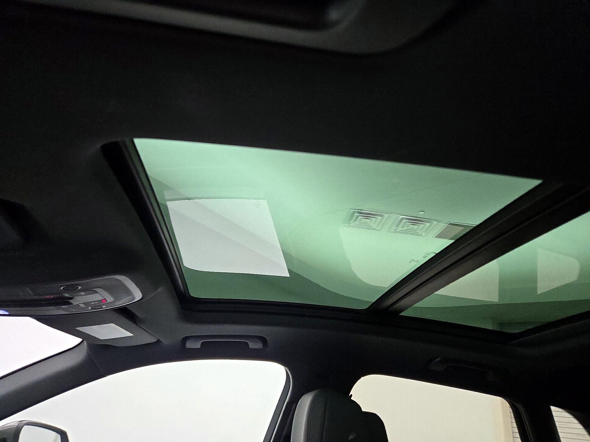 Thumbnail: 2023 Audi Q3 - 19