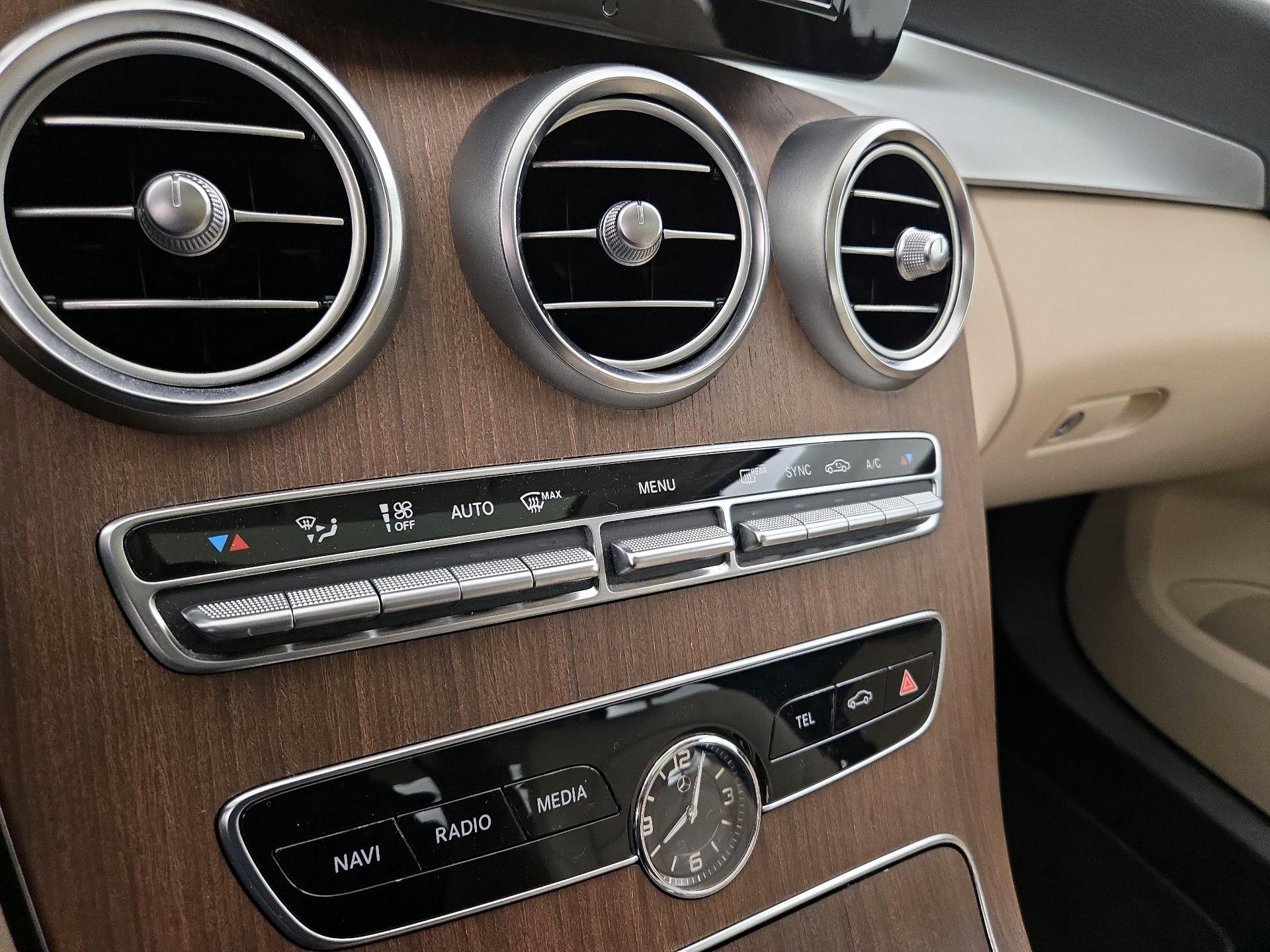 Thumbnail: 2019 Mercedes-Benz C-Class - 16