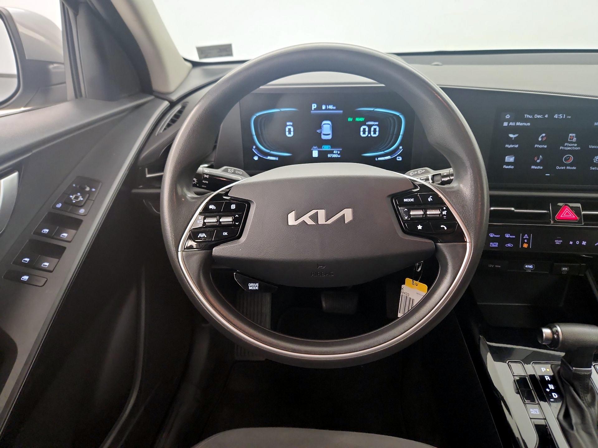 Thumbnail: 2023 Kia Niro - 10