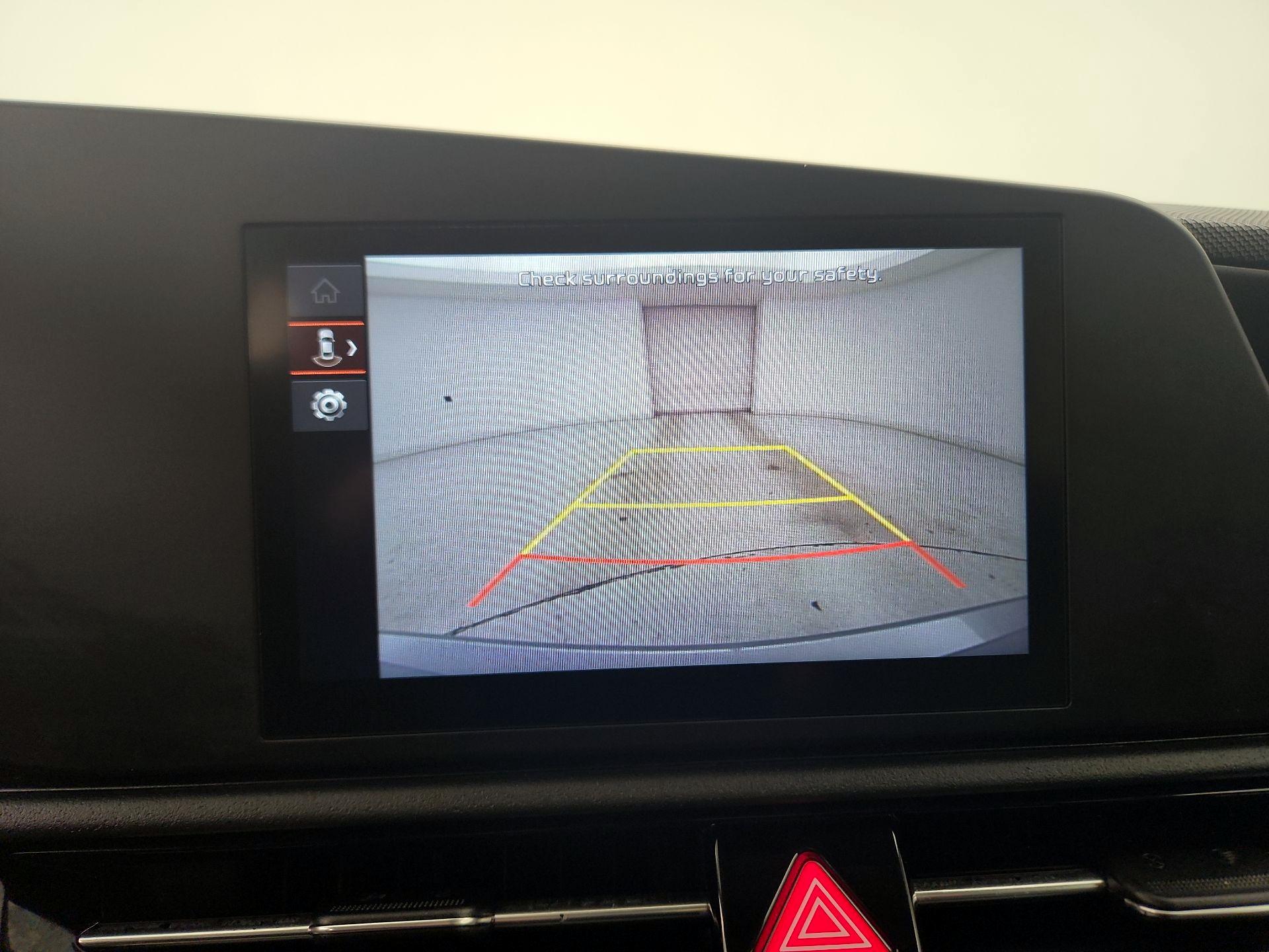 Thumbnail: 2023 Kia Niro - 14