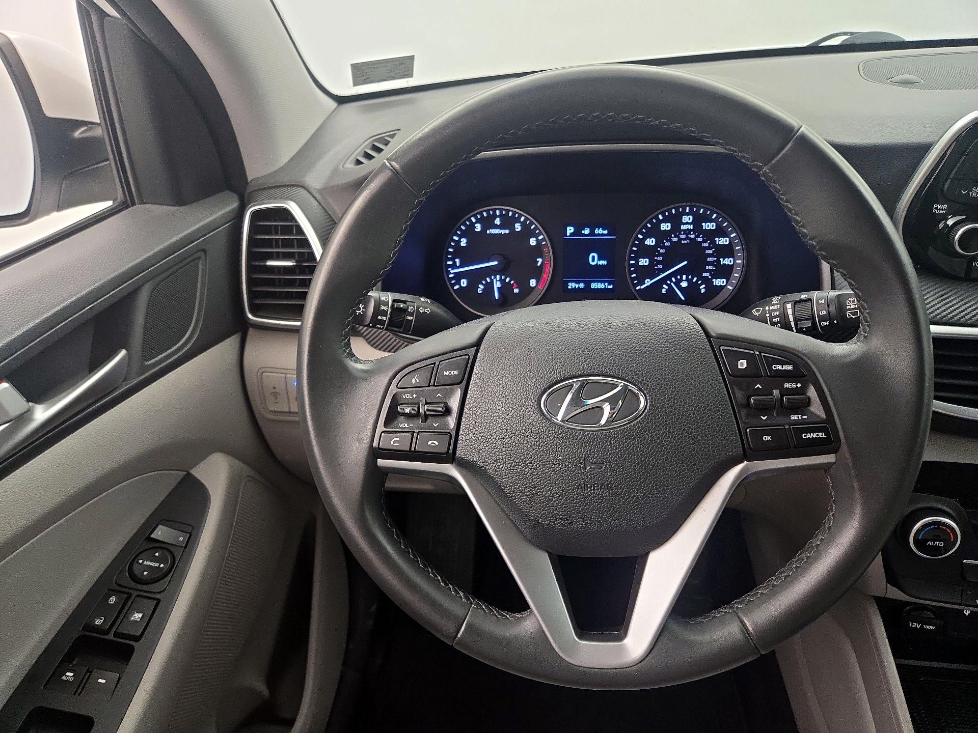 Thumbnail: 2020 Hyundai Tucson - 10