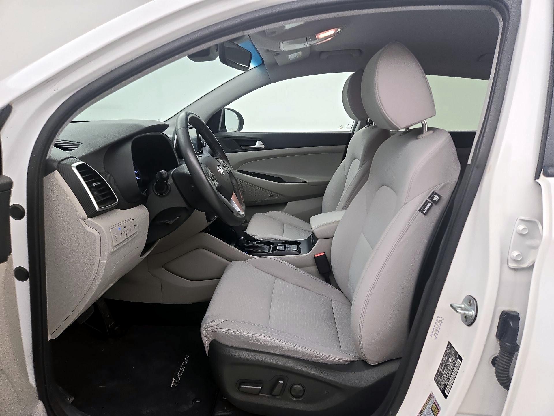 Thumbnail: 2020 Hyundai Tucson - 11