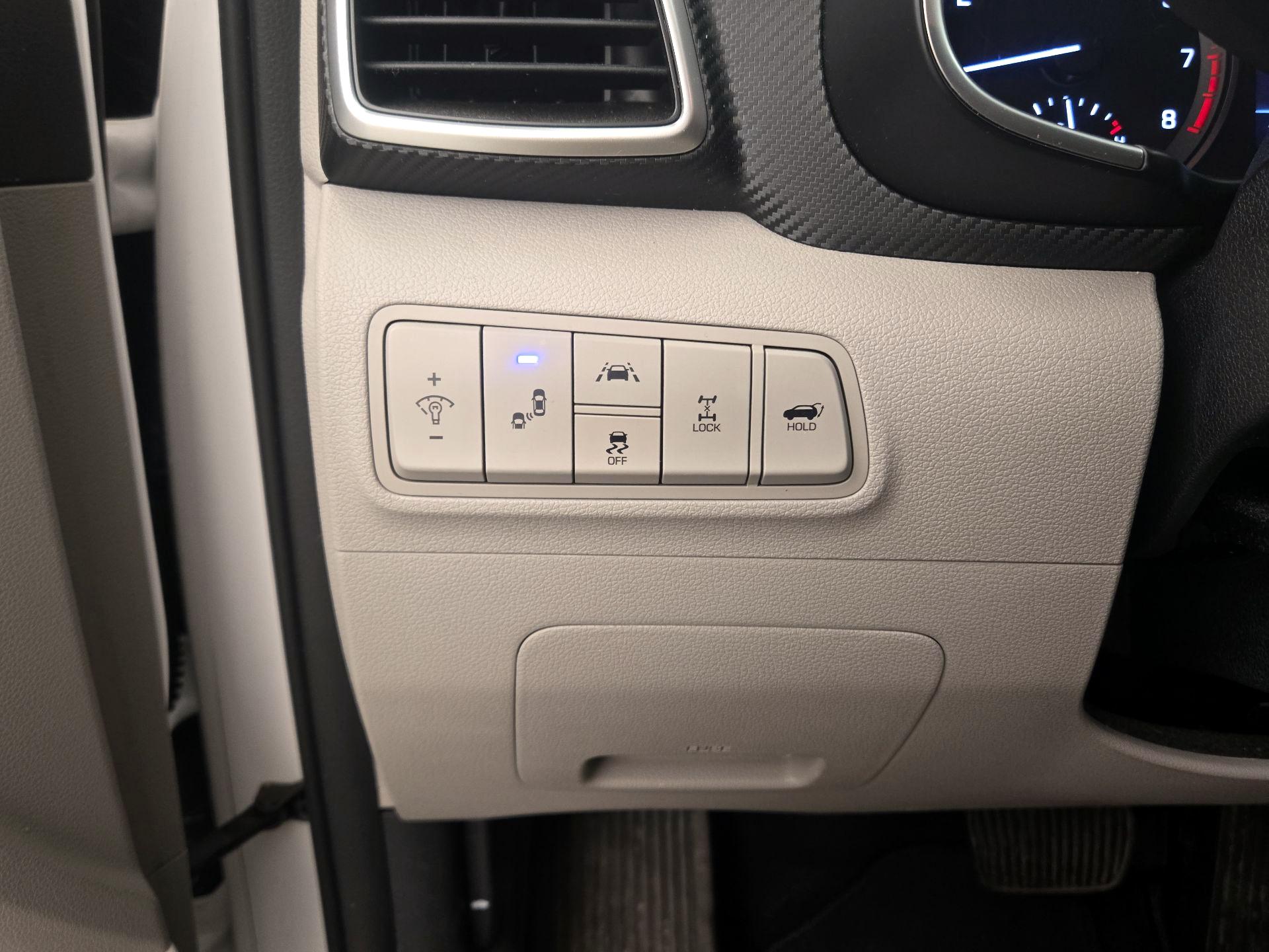 Thumbnail: 2020 Hyundai Tucson - 13