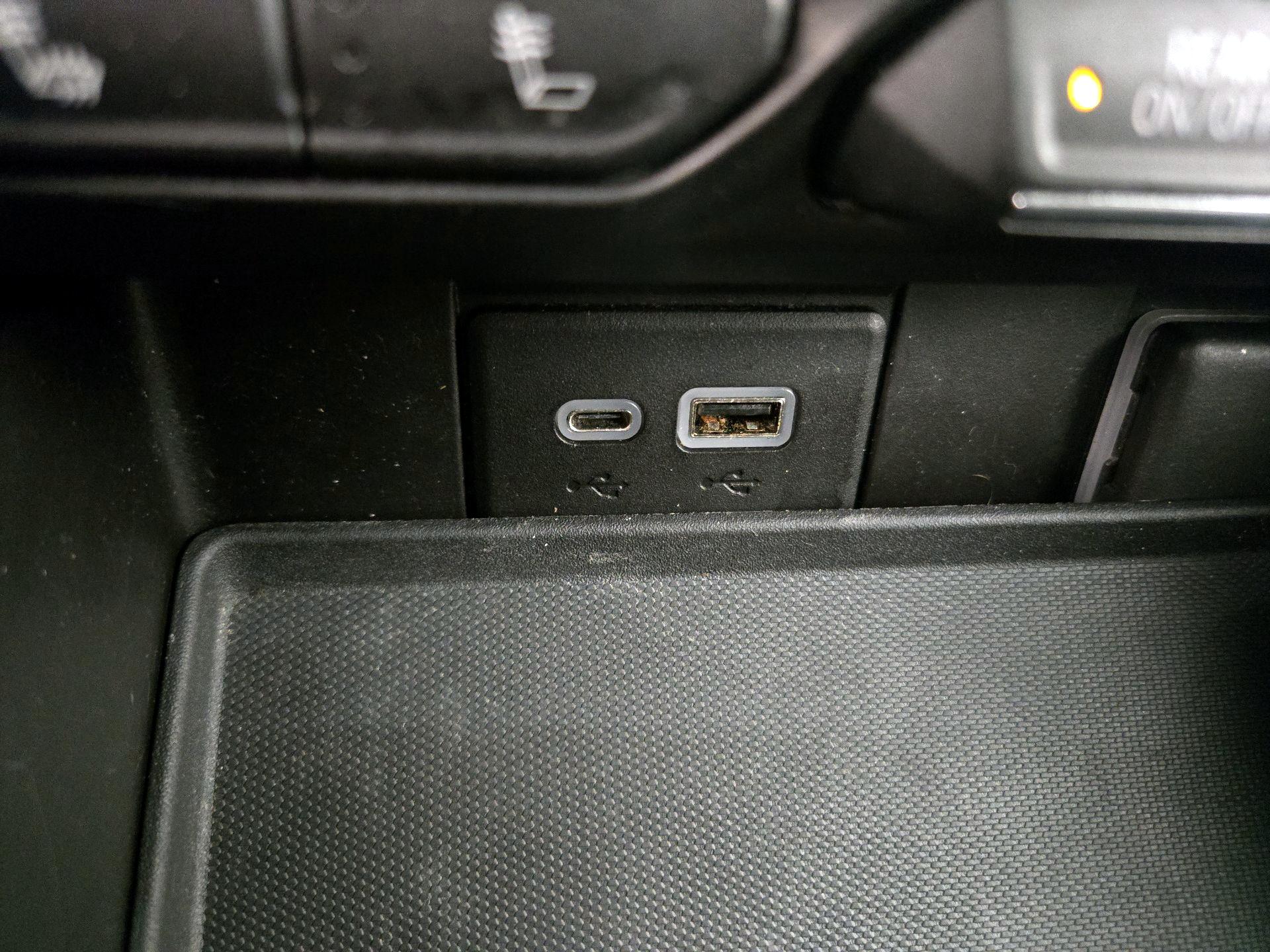 Thumbnail: 2021 Chevrolet Tahoe - 18