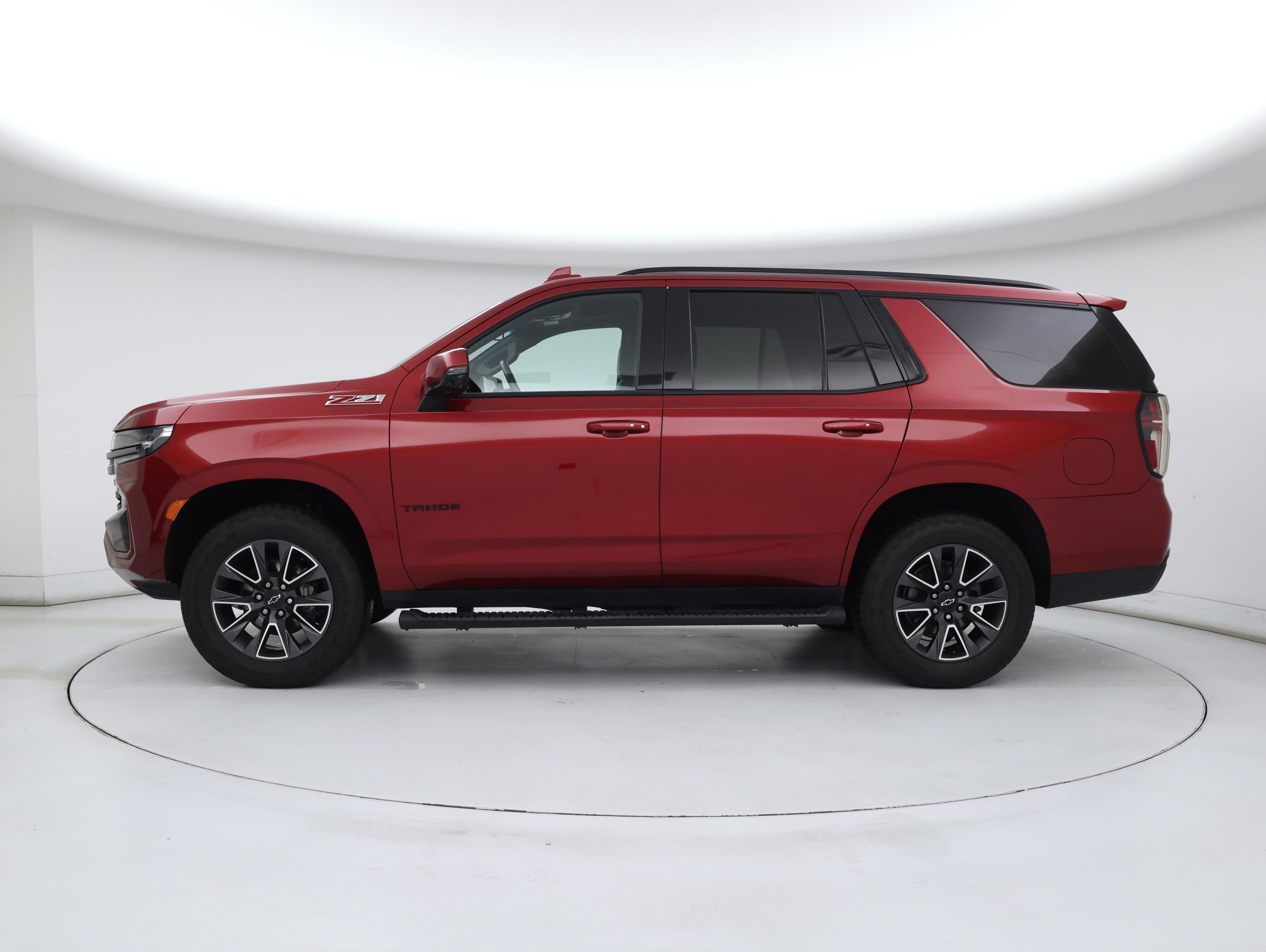 Thumbnail: 2021 Chevrolet Tahoe - 3